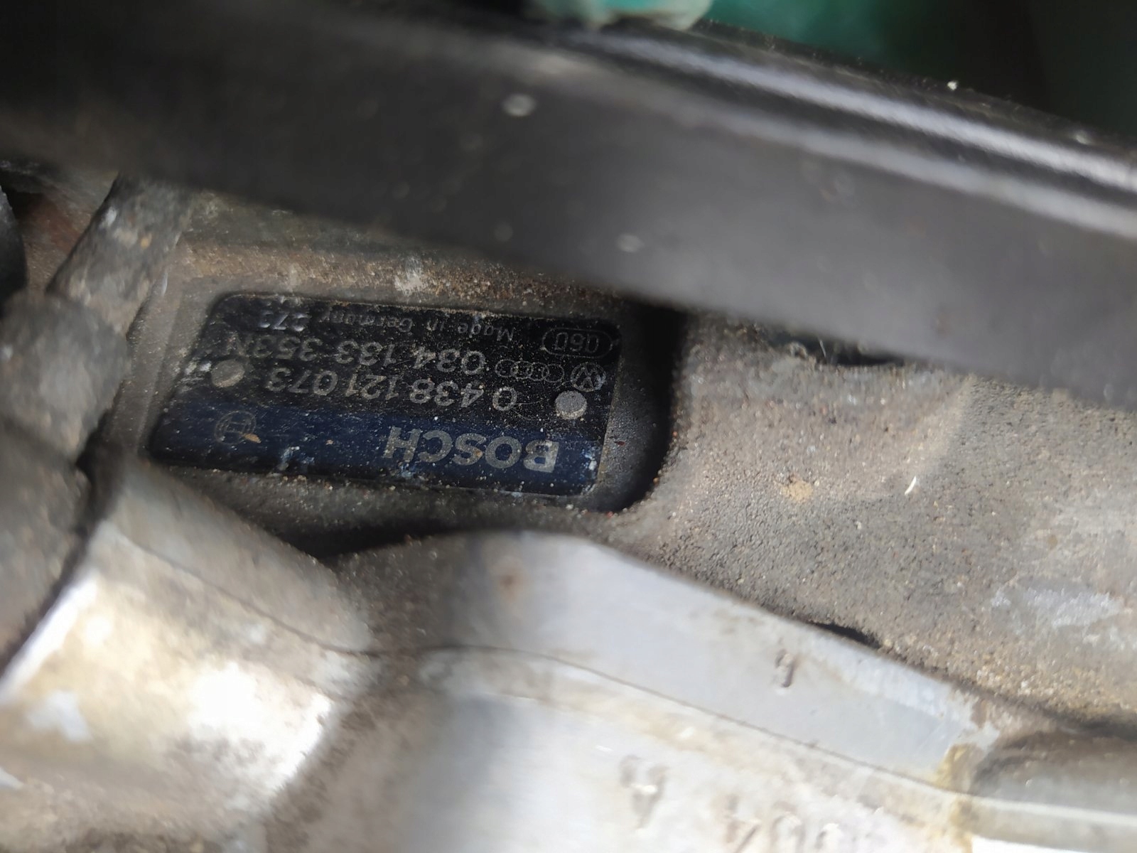 РАСПРЕДЕЛИТЕЛЬ AUDI 0438101038 0438121073 034133353N