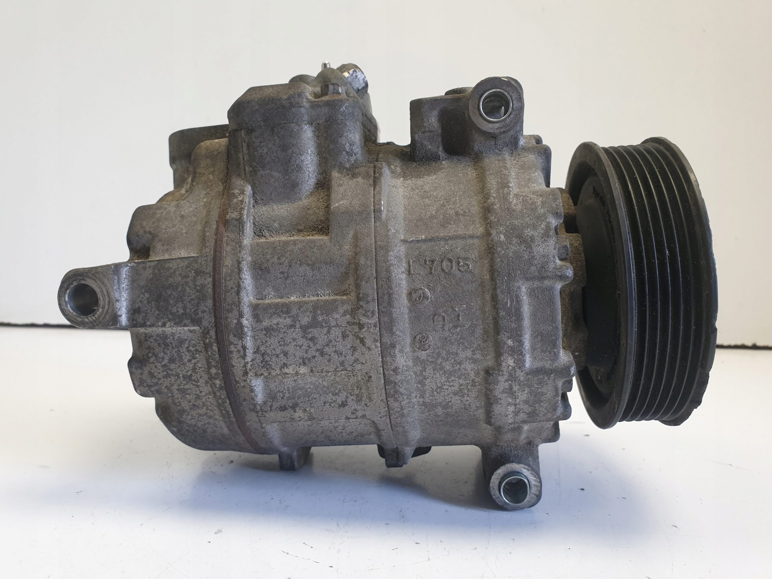 volkswagen oe 1K0820859C Компрессор кондиционера