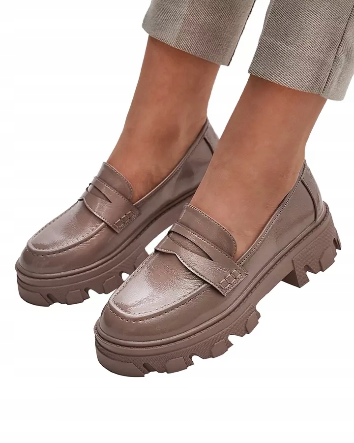 

Beżowe Mokasyny Masywna Podeszwa Desila 38