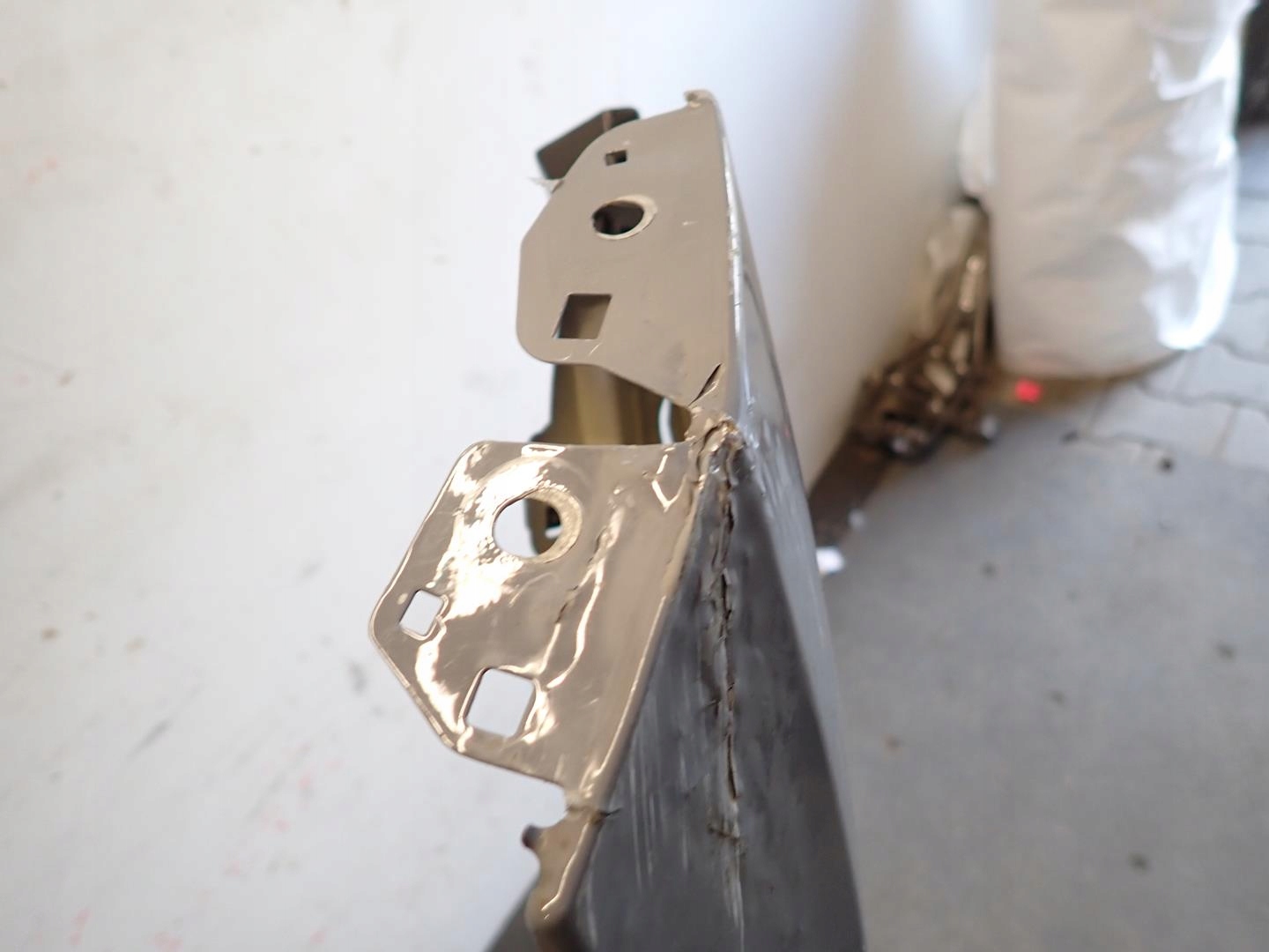 fender front front left VW ID3 2020- 10A