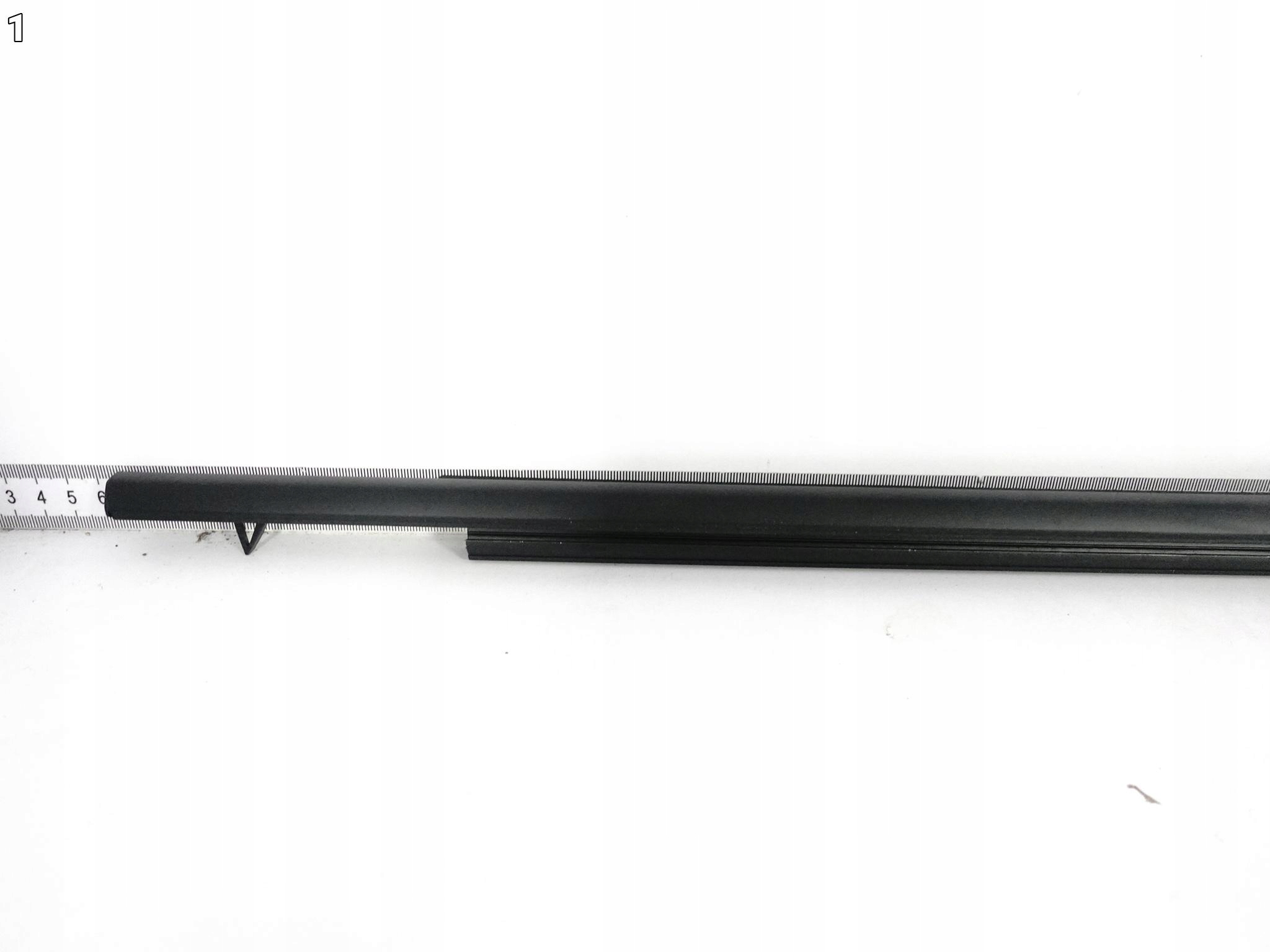 TOYOTA COROLLA E21 XII sedan 18- moulding dust windows door front right