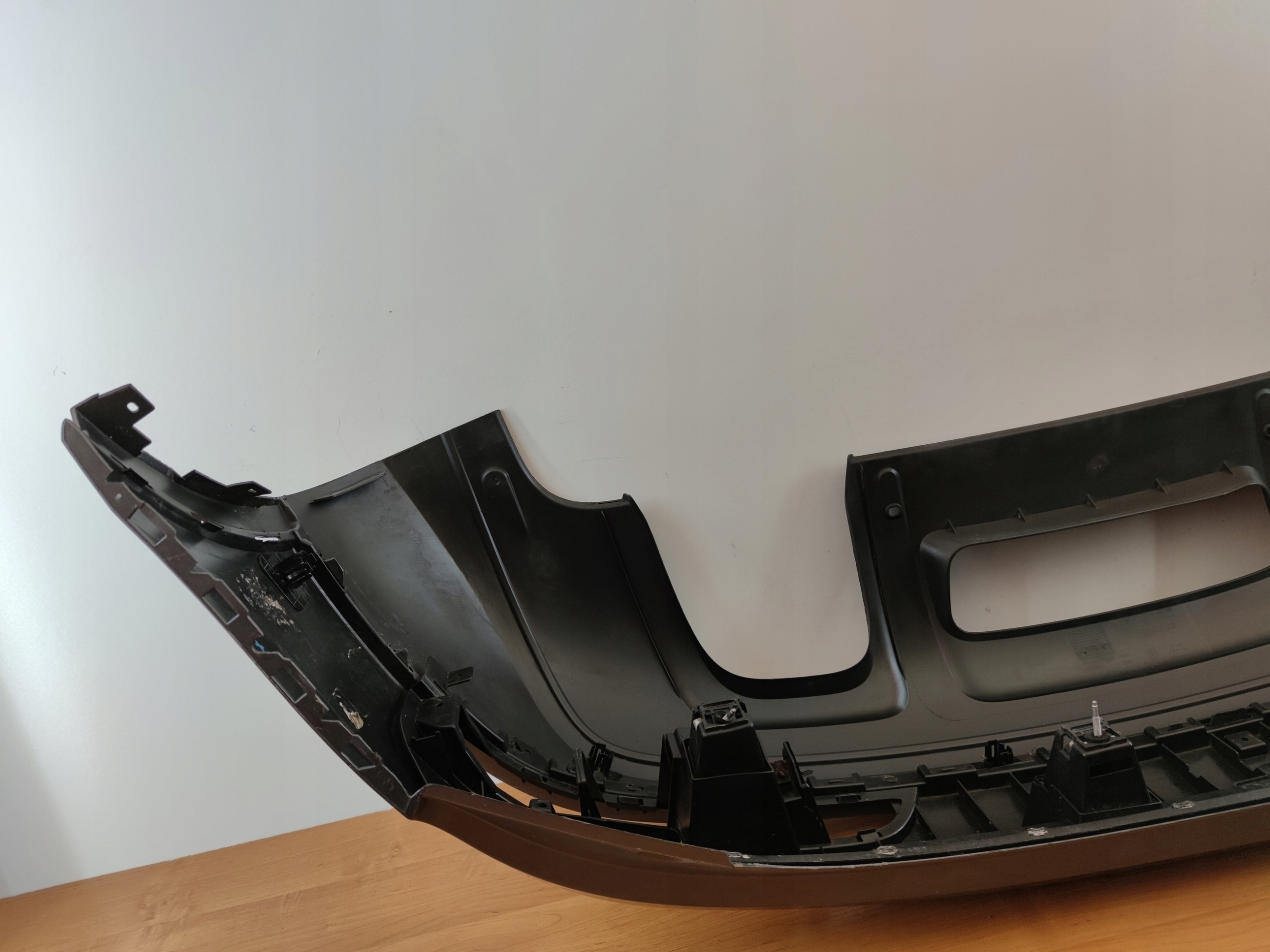 AUDI Q3 8U0 bumper rear part rear below towing and 6XPDC