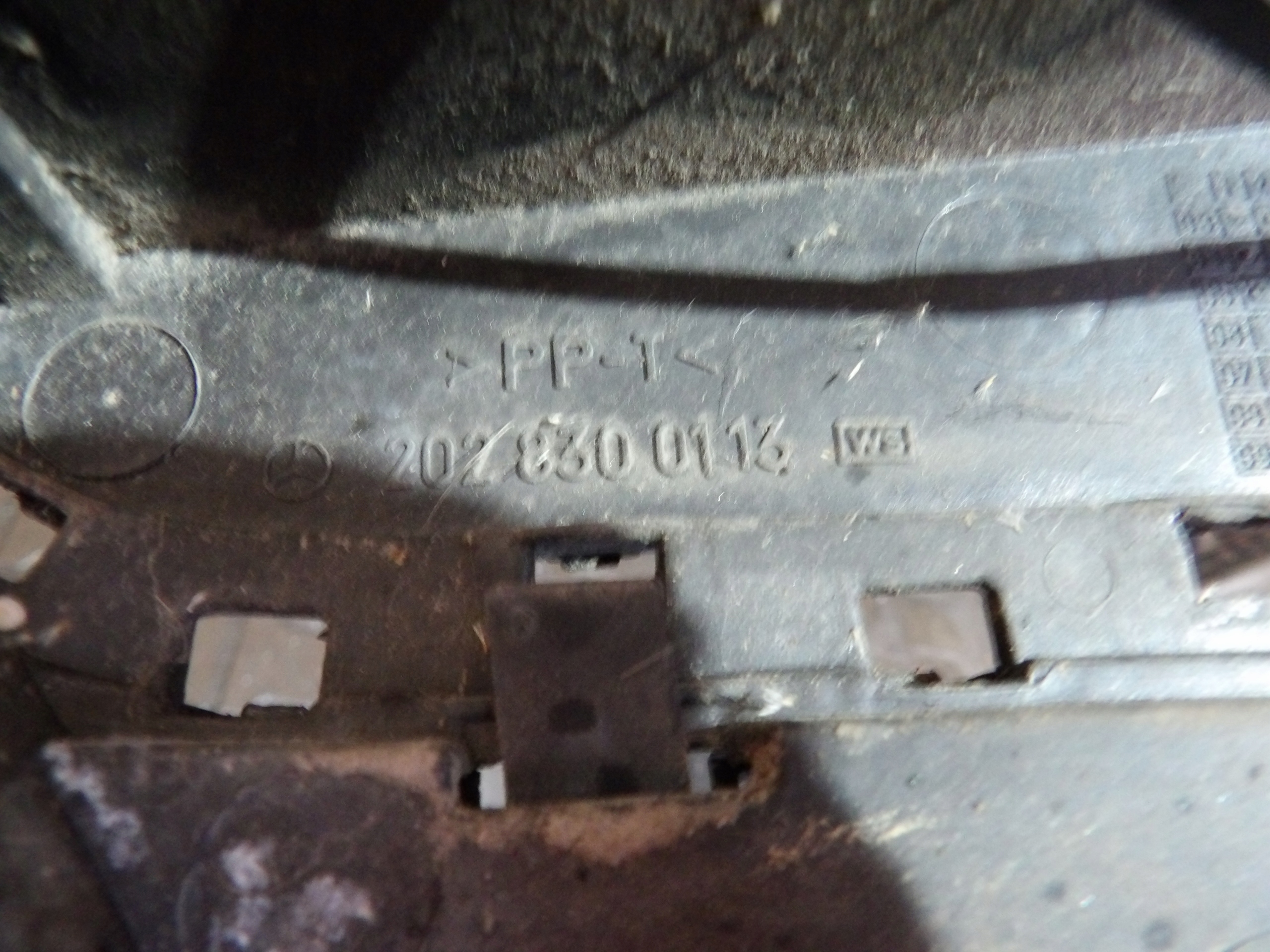 Mercedes W202 torpedo 2028300113