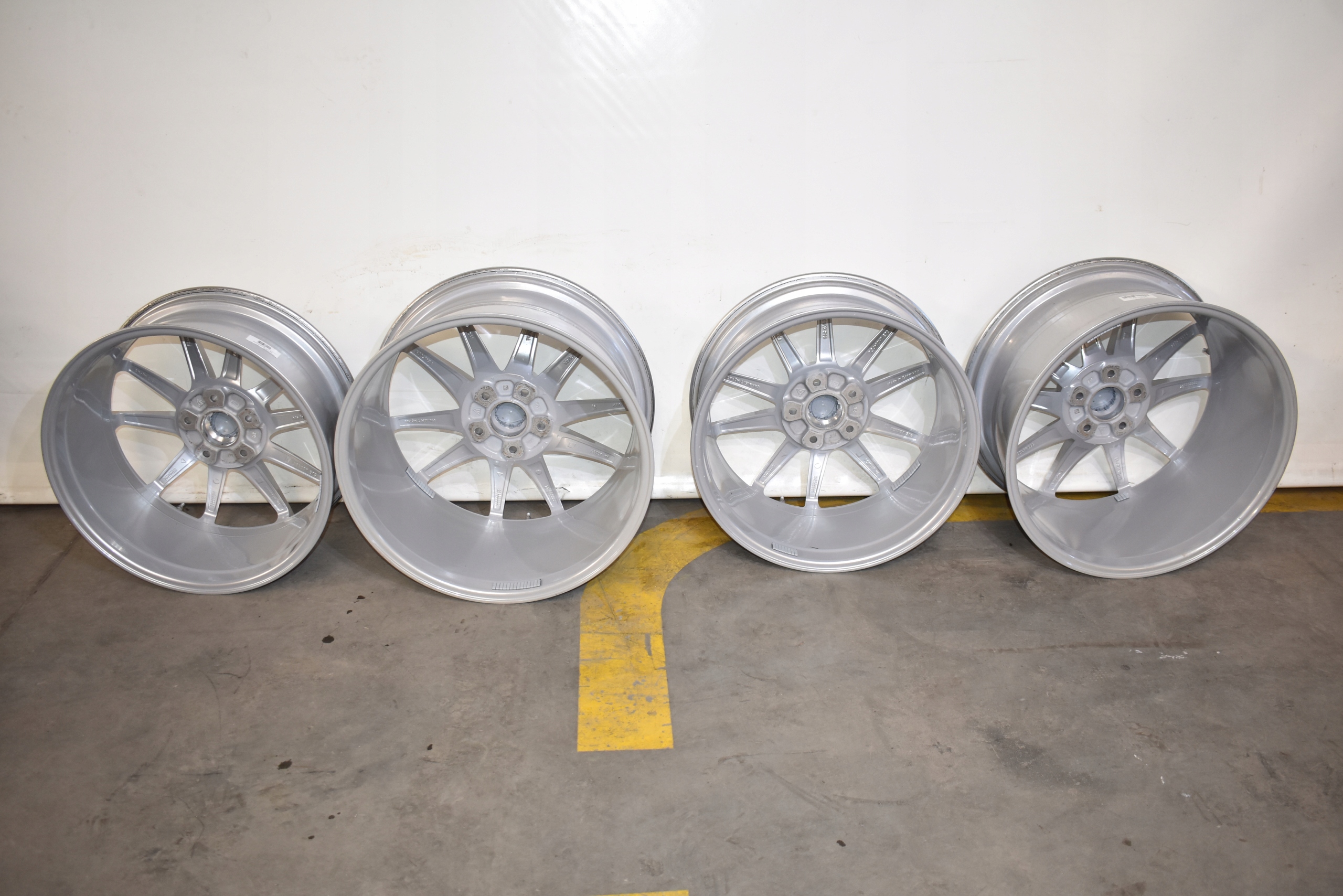 IDEALNE discs 20 21 PORSCHE 992 2023 R. 1