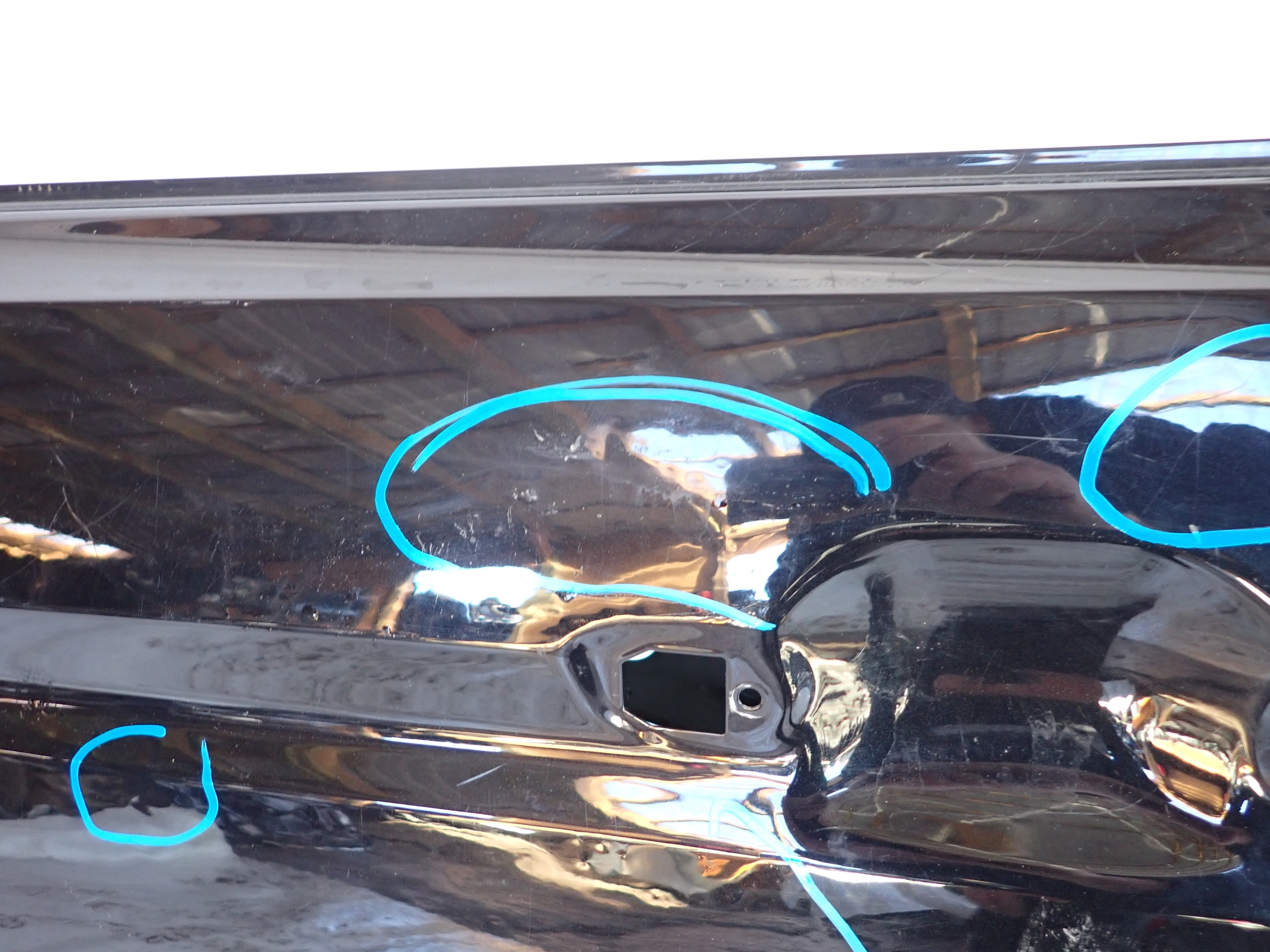 VW TOURAN II 2 5TA 15- door front front left
