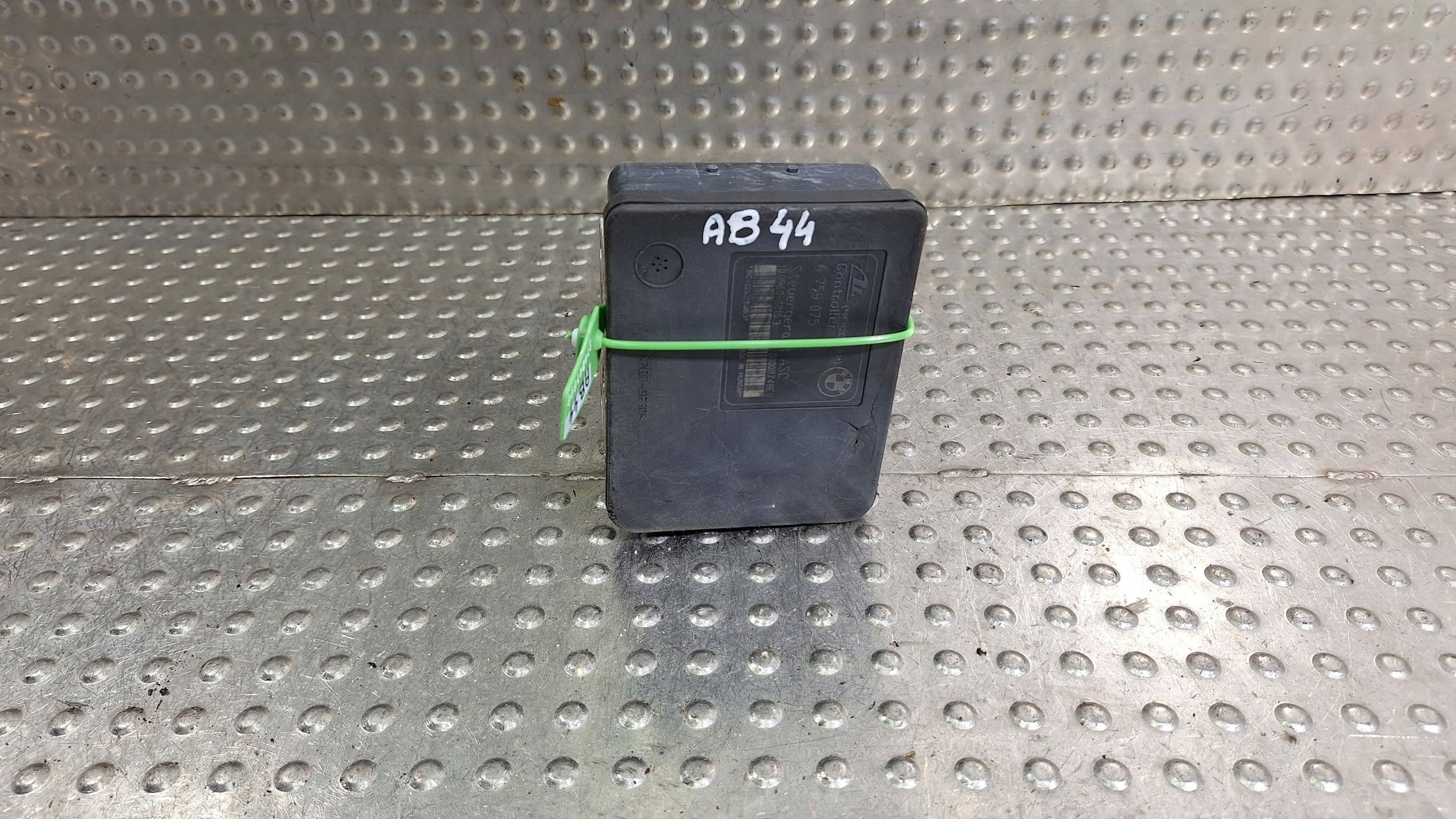 pump control unit ABS ASC 6759073 6759075 BMW E46