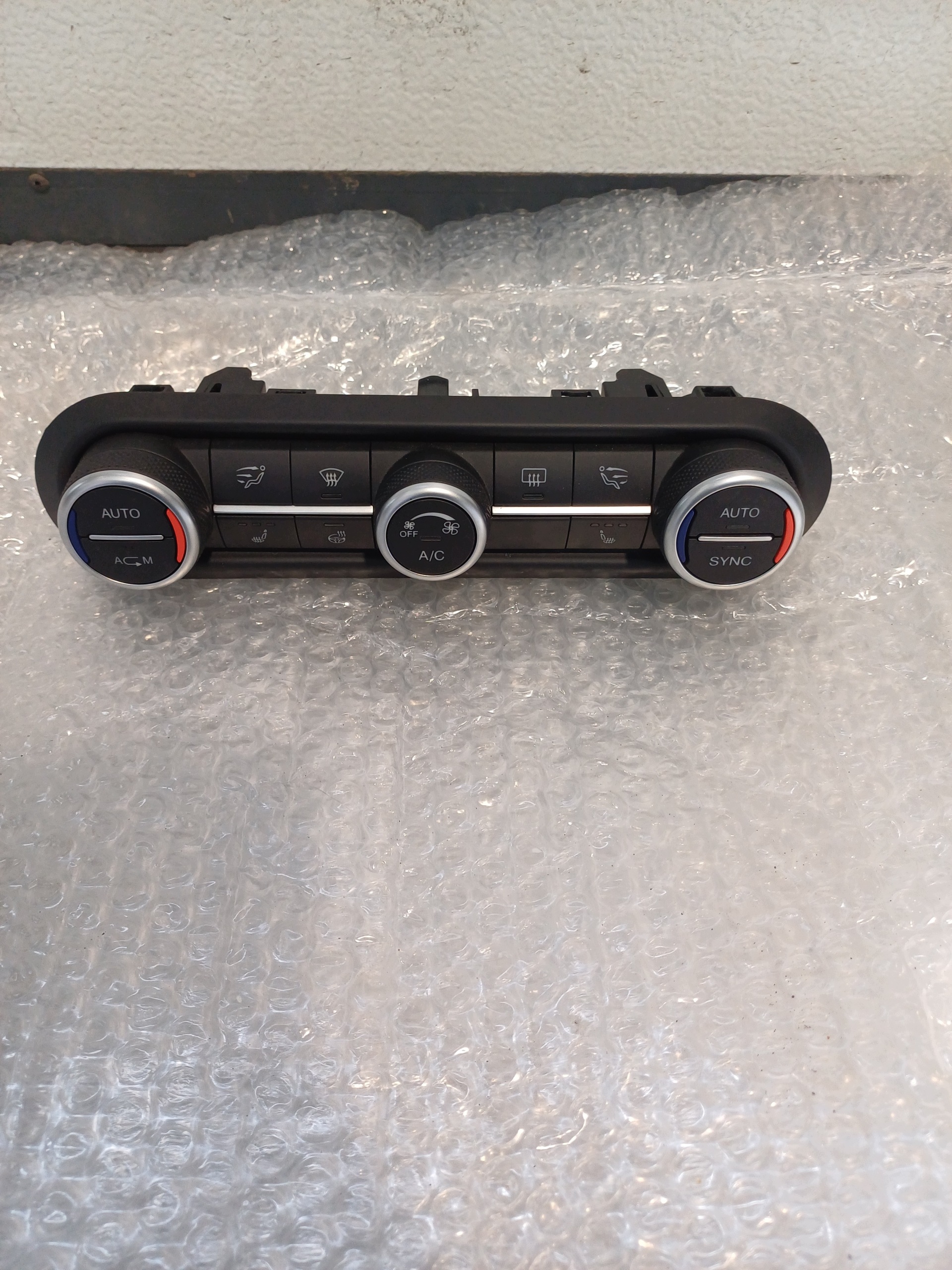 Unite commande clima ALFA ROMEO STELVIO 2018R- 01561390670