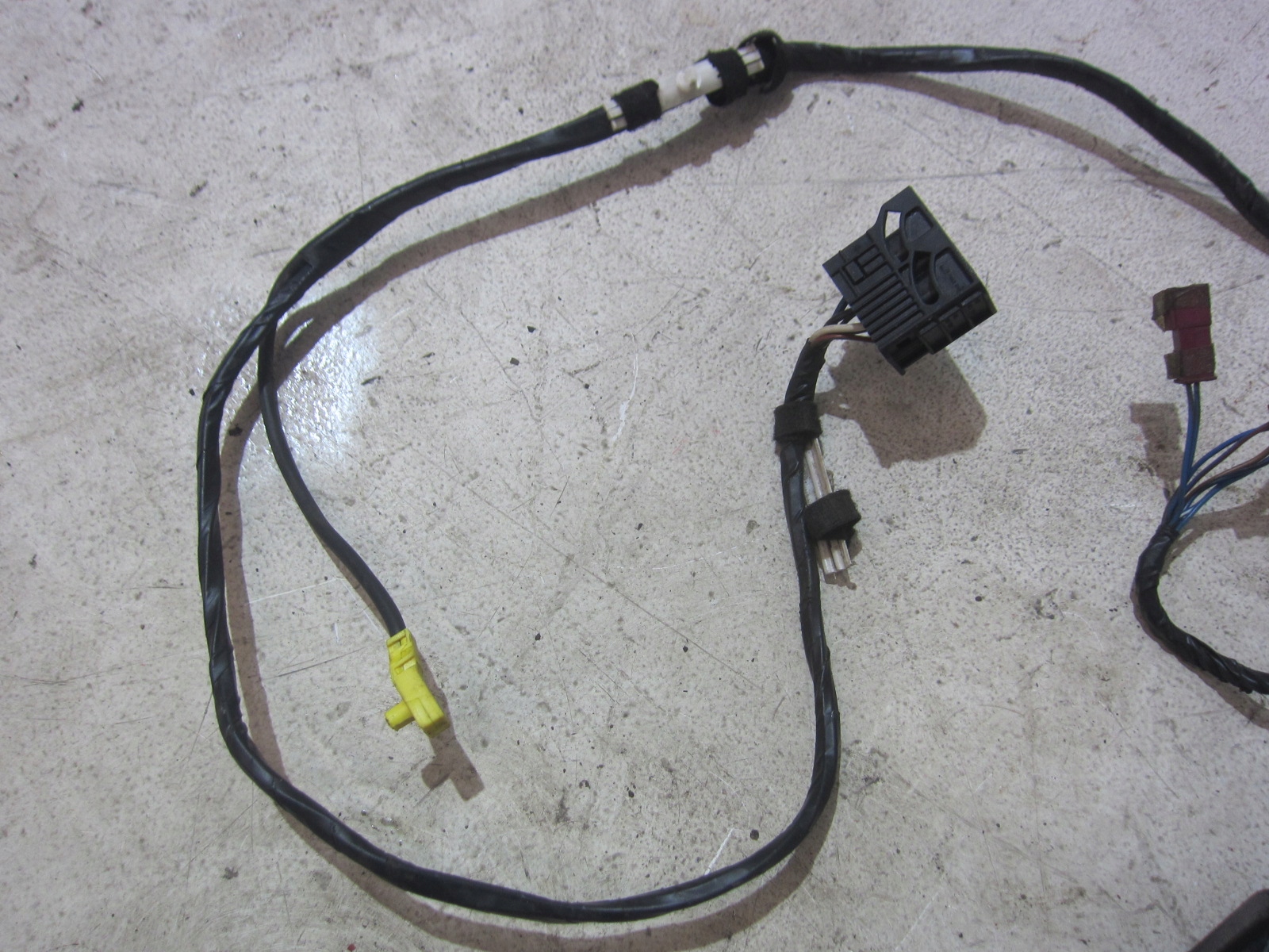 BMW Z3 E36 bundle wiring door PRAWYCH PRZEDNICH right front 8380831