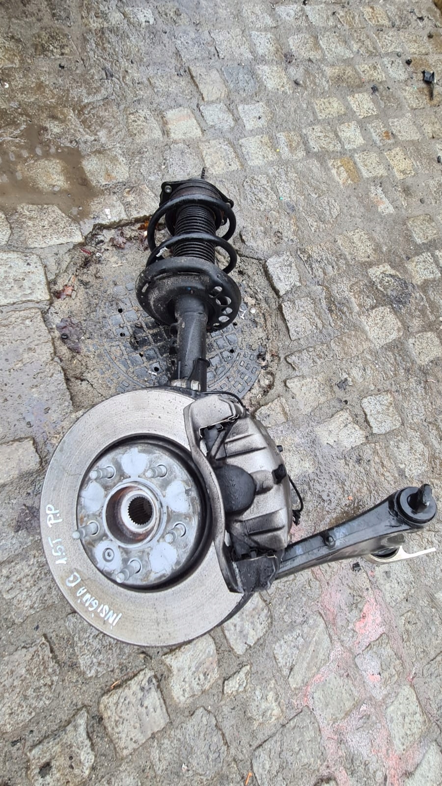 INSIGNIA B 1.5 T ZWROTNICA AMORTYZATOR PRAWY PRZÓD