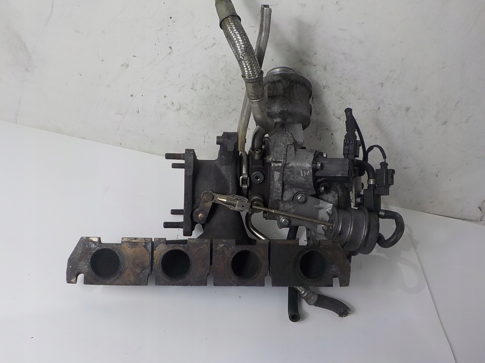 AUDI A4 B7 2.0 TFSI turbo TURBINA 06D145701B 06F145710B