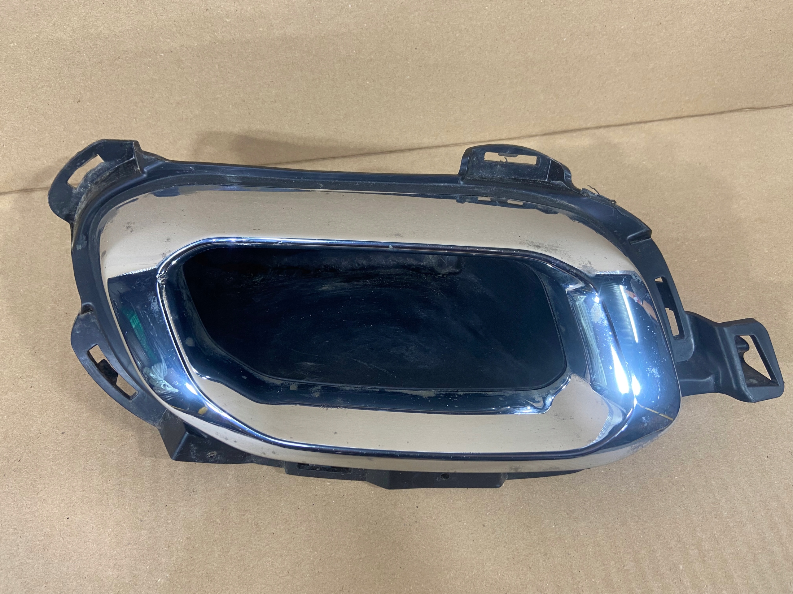 Правий наконечник вихлопної труби MERCEDES GLE A1678853007