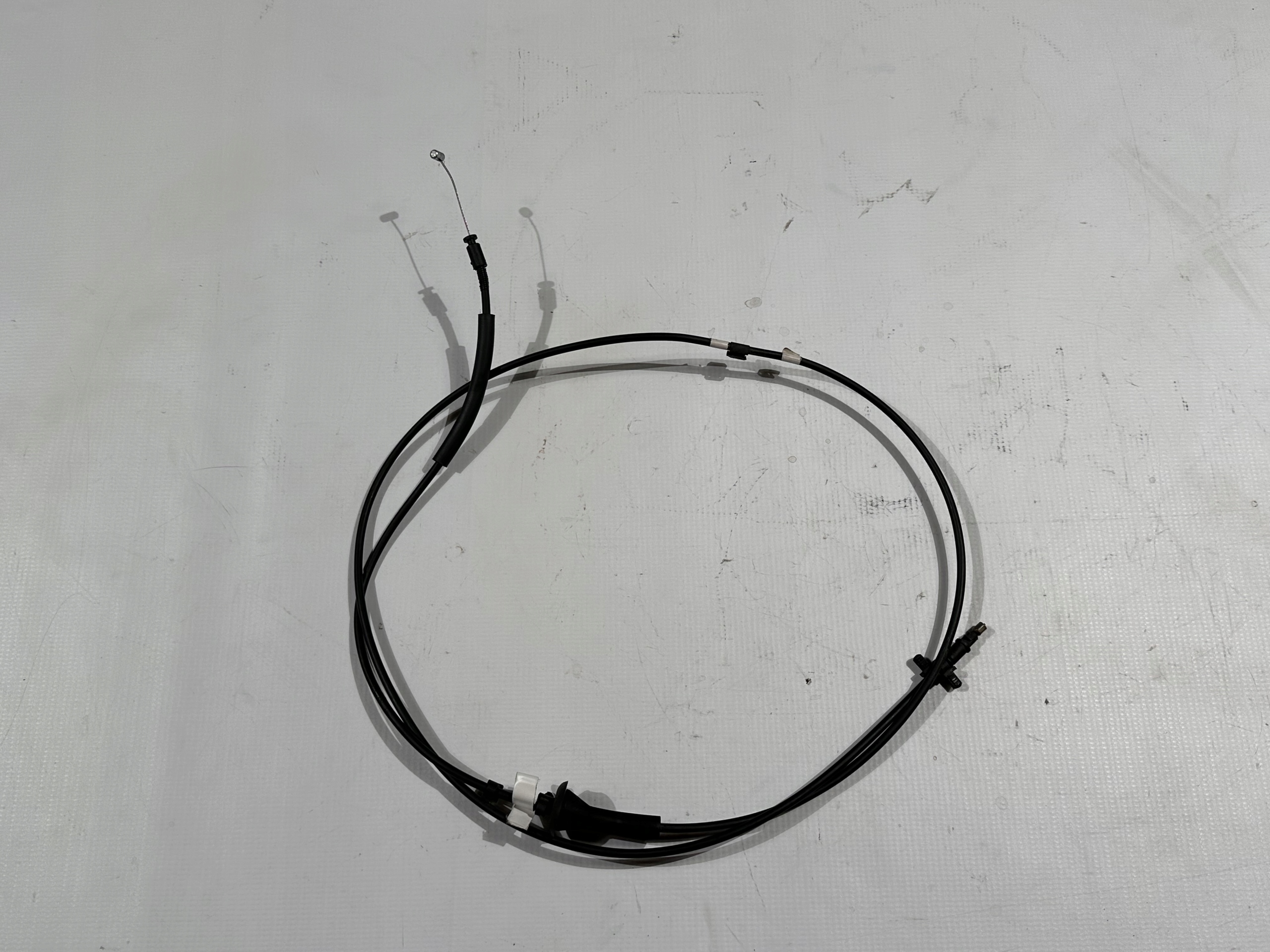 Câble du capot Lincoln Continental 2020+