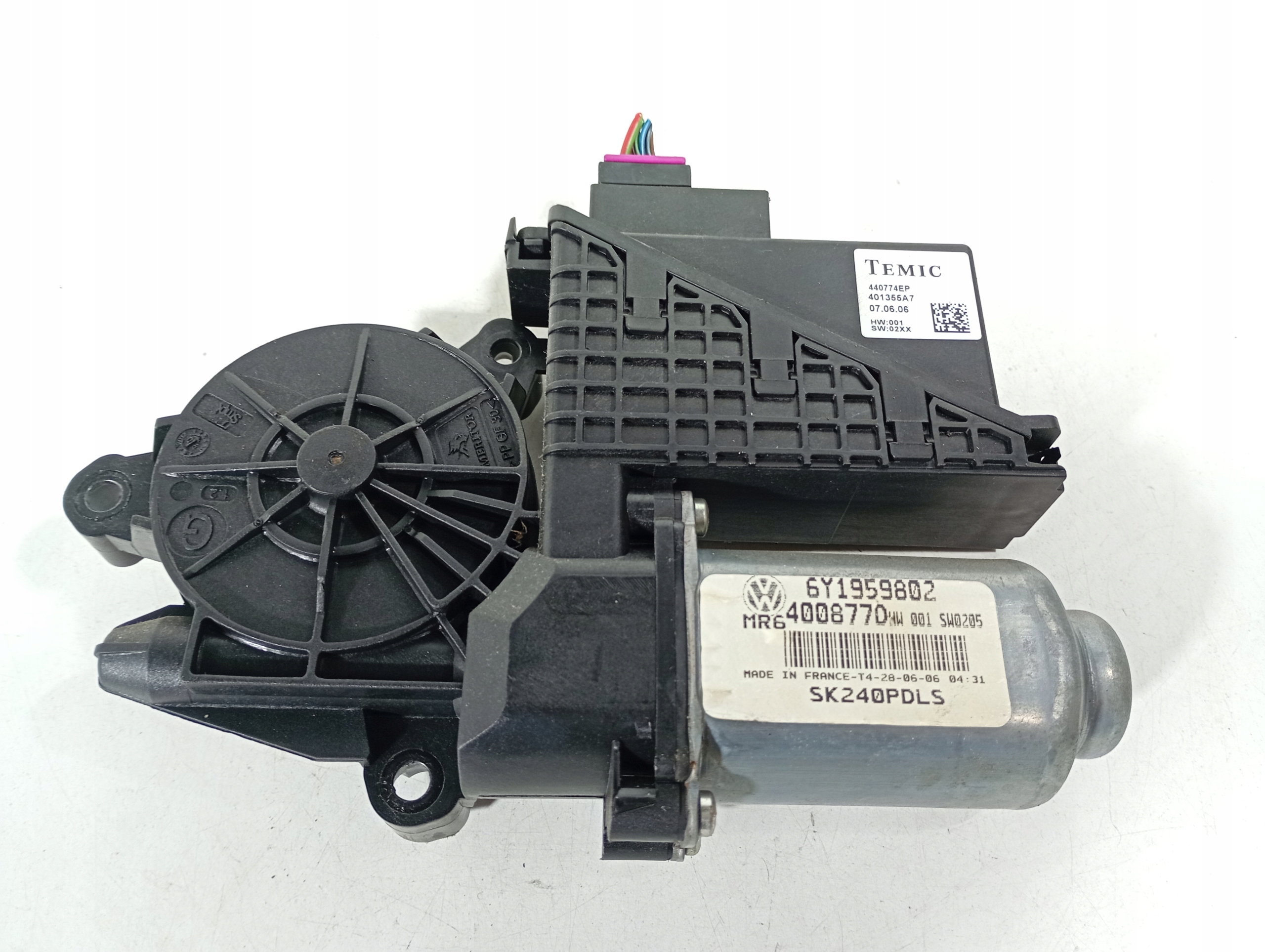 Skoda Fabia 1 and LIFT 99-08 engine mini motor windows right front OE 6Y1959802