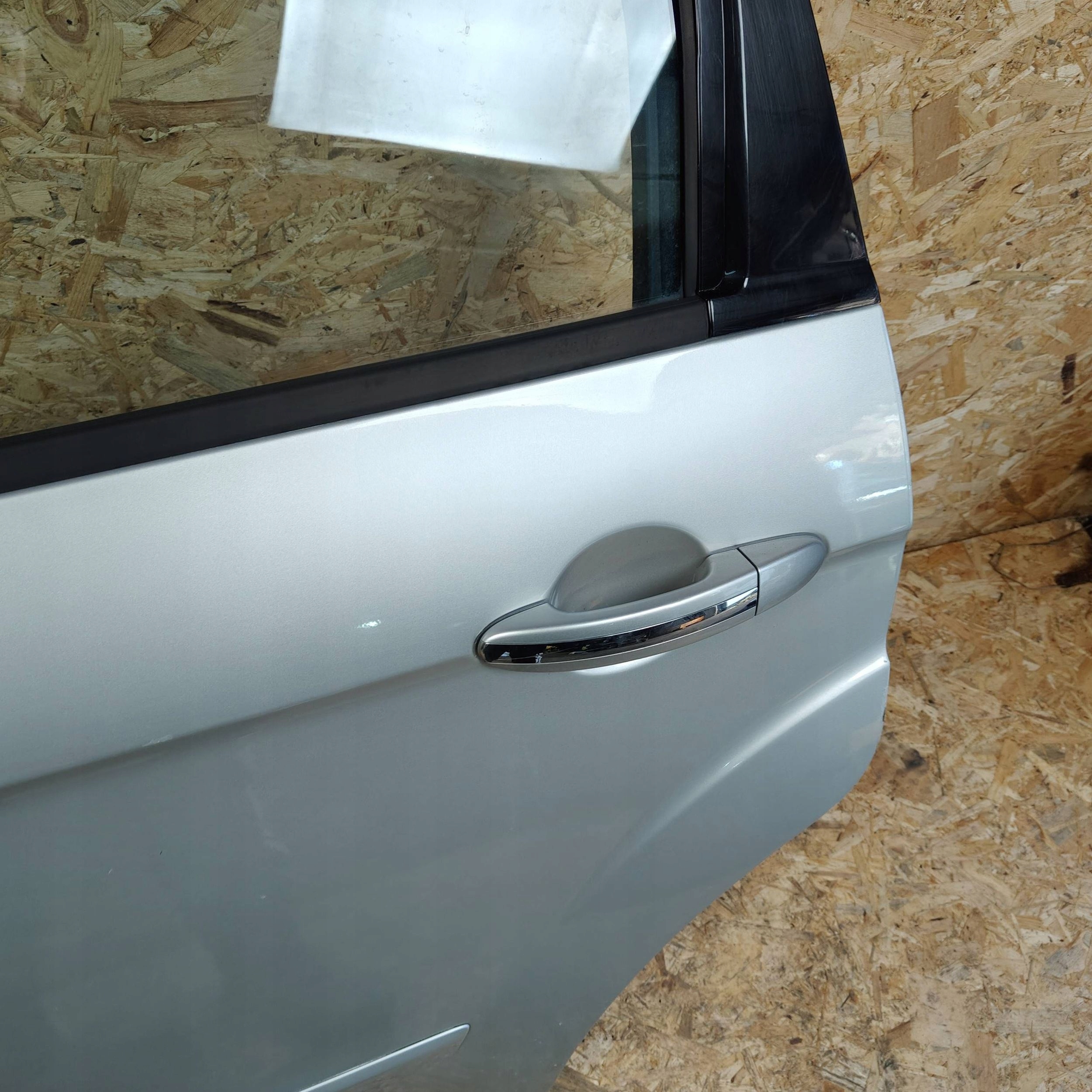 door rear. rear part side left Ford S-MAX
