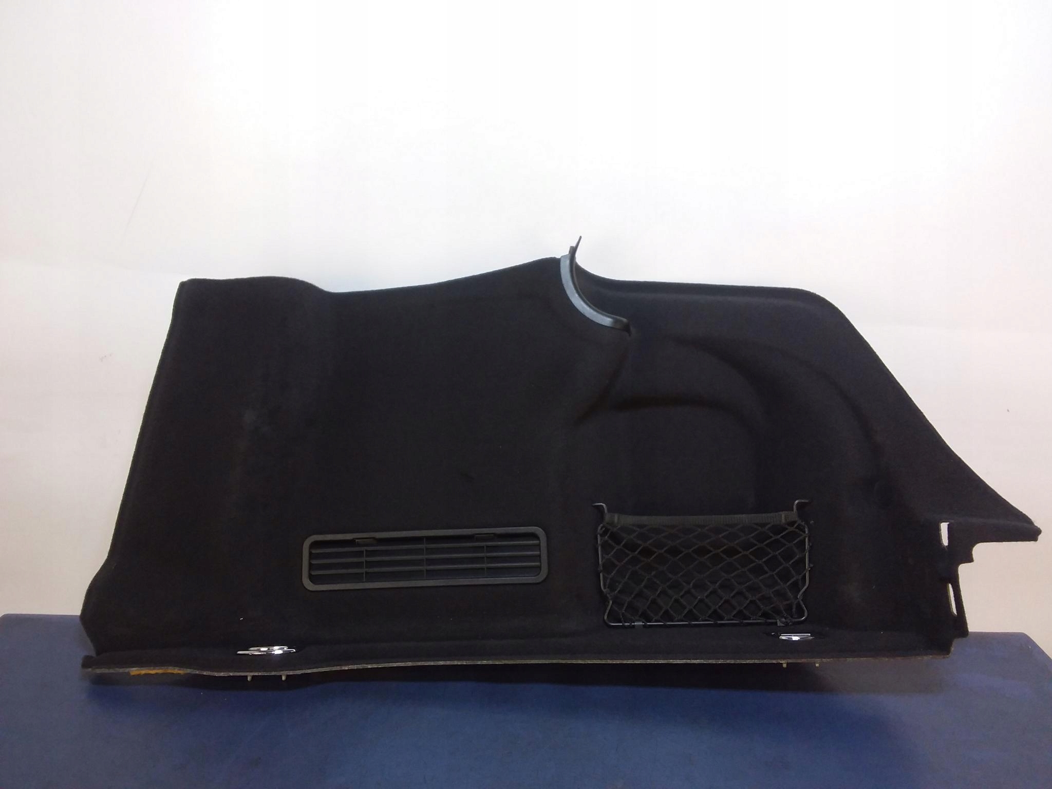 AUDI A8 D4 обивка багажника правая 4H0863880N