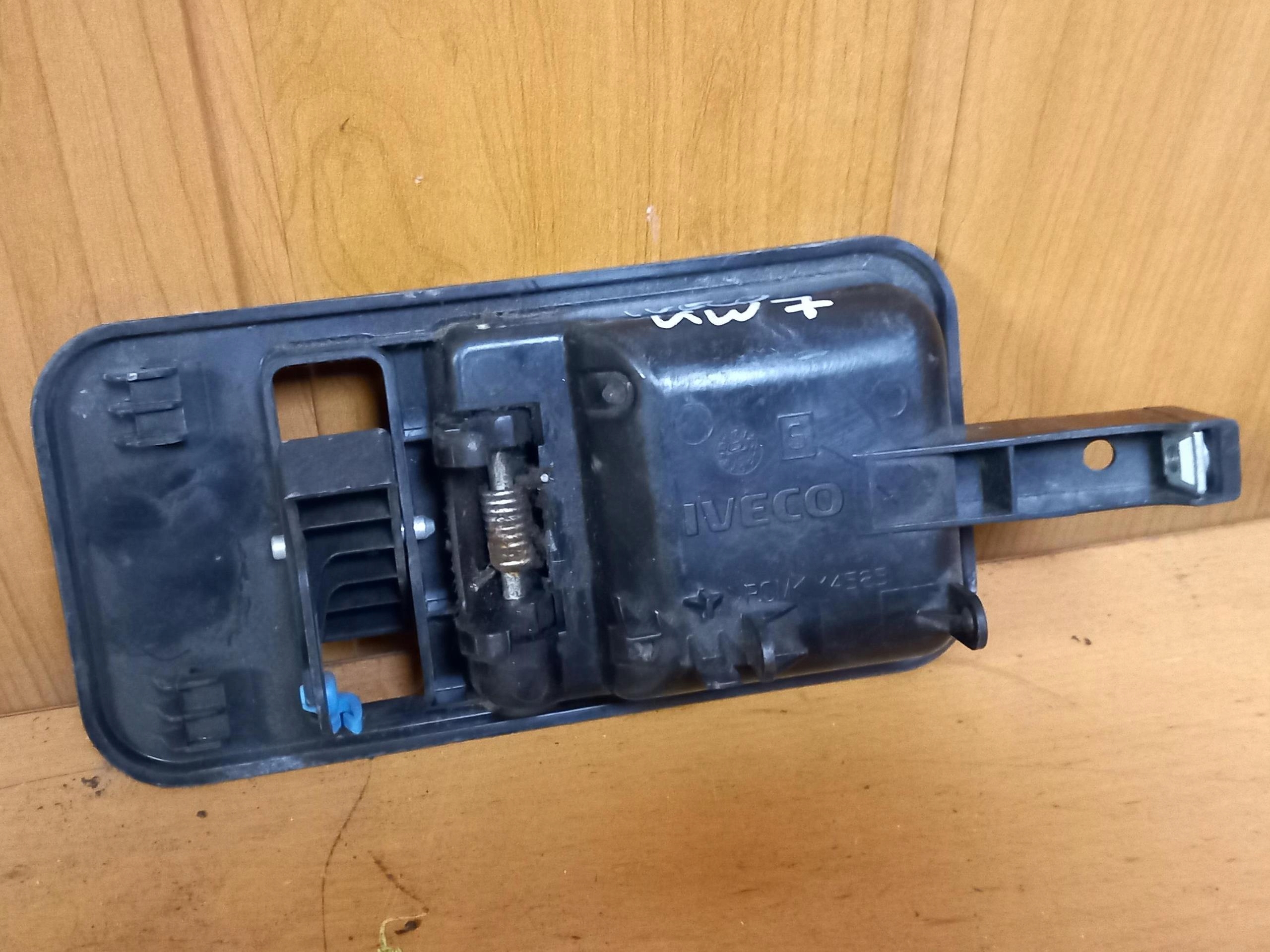 handle inner door right rear part IVECO DAILY IV POM14525 06-12