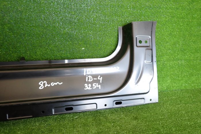 VW ID4 ID-4 threshold right front