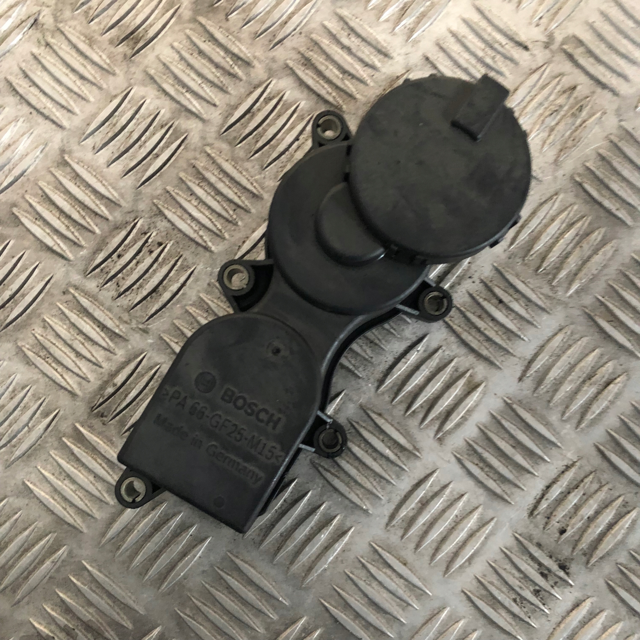 ТРУБКА ПОВІТРОПРОВІД СПРИНТЕР 1928405567