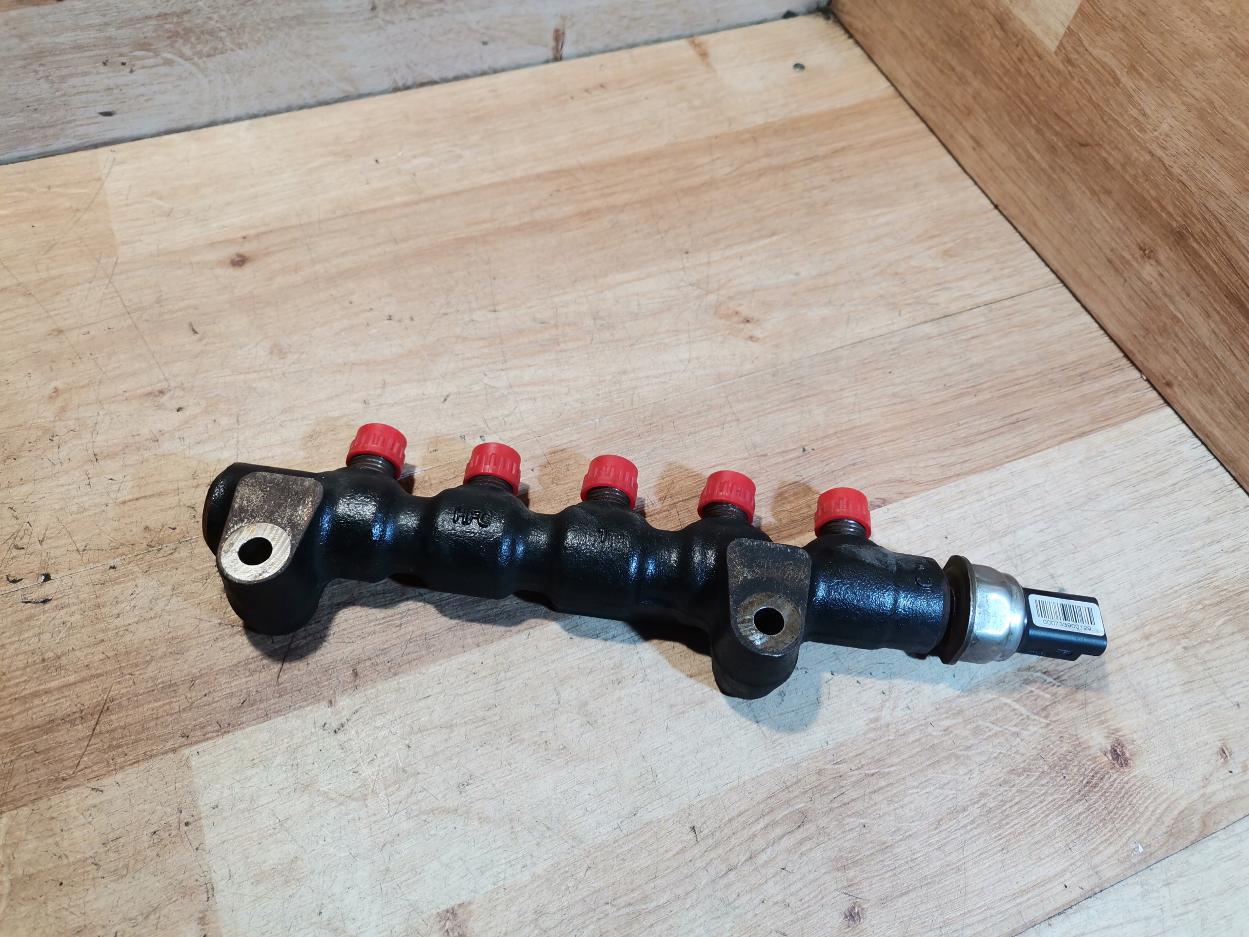 Rampe injection PEUGEOT CITROEN 1.6 HDI 9654592680