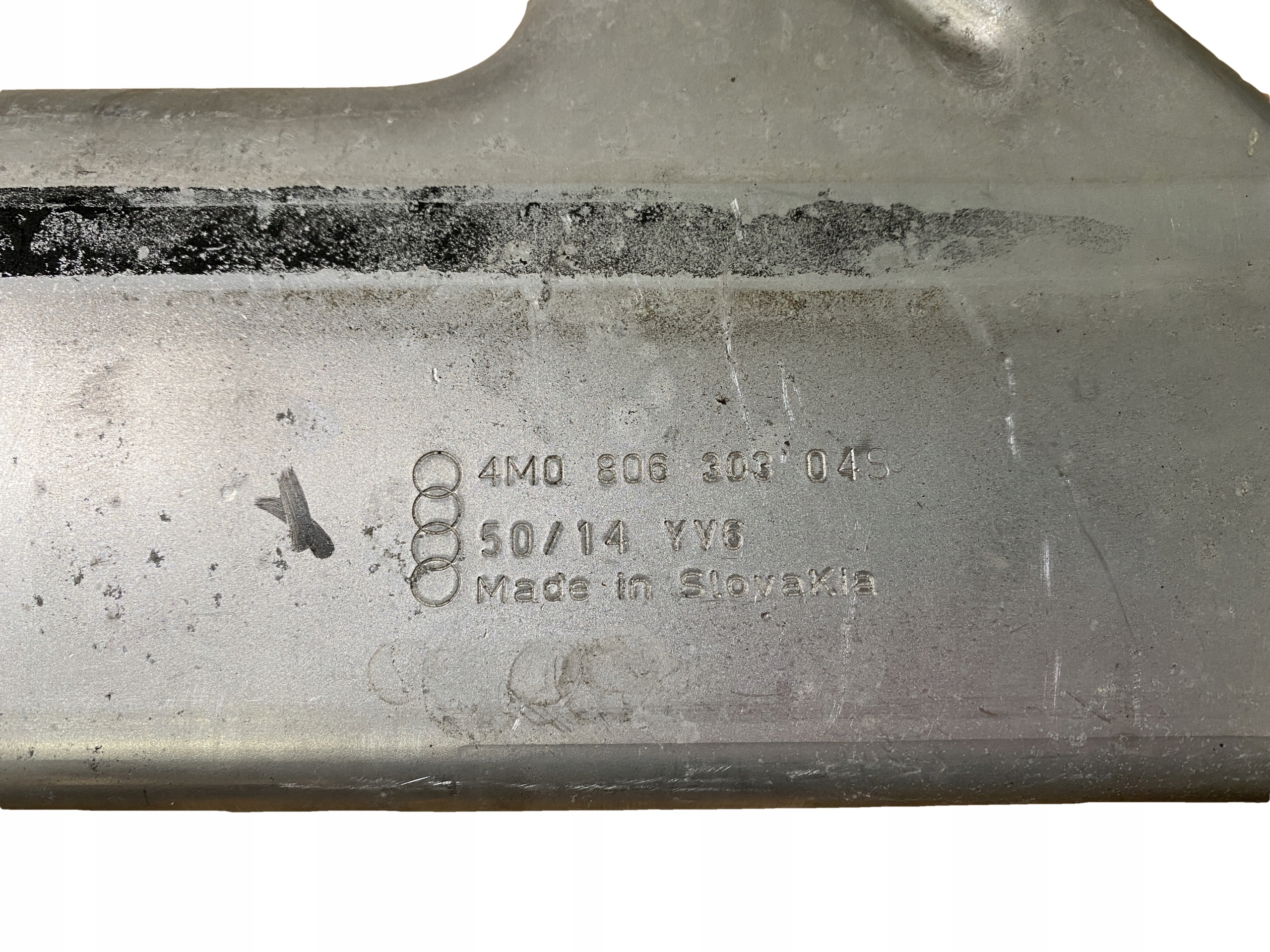 AUDI Q7 4M console pillar 4M0806303