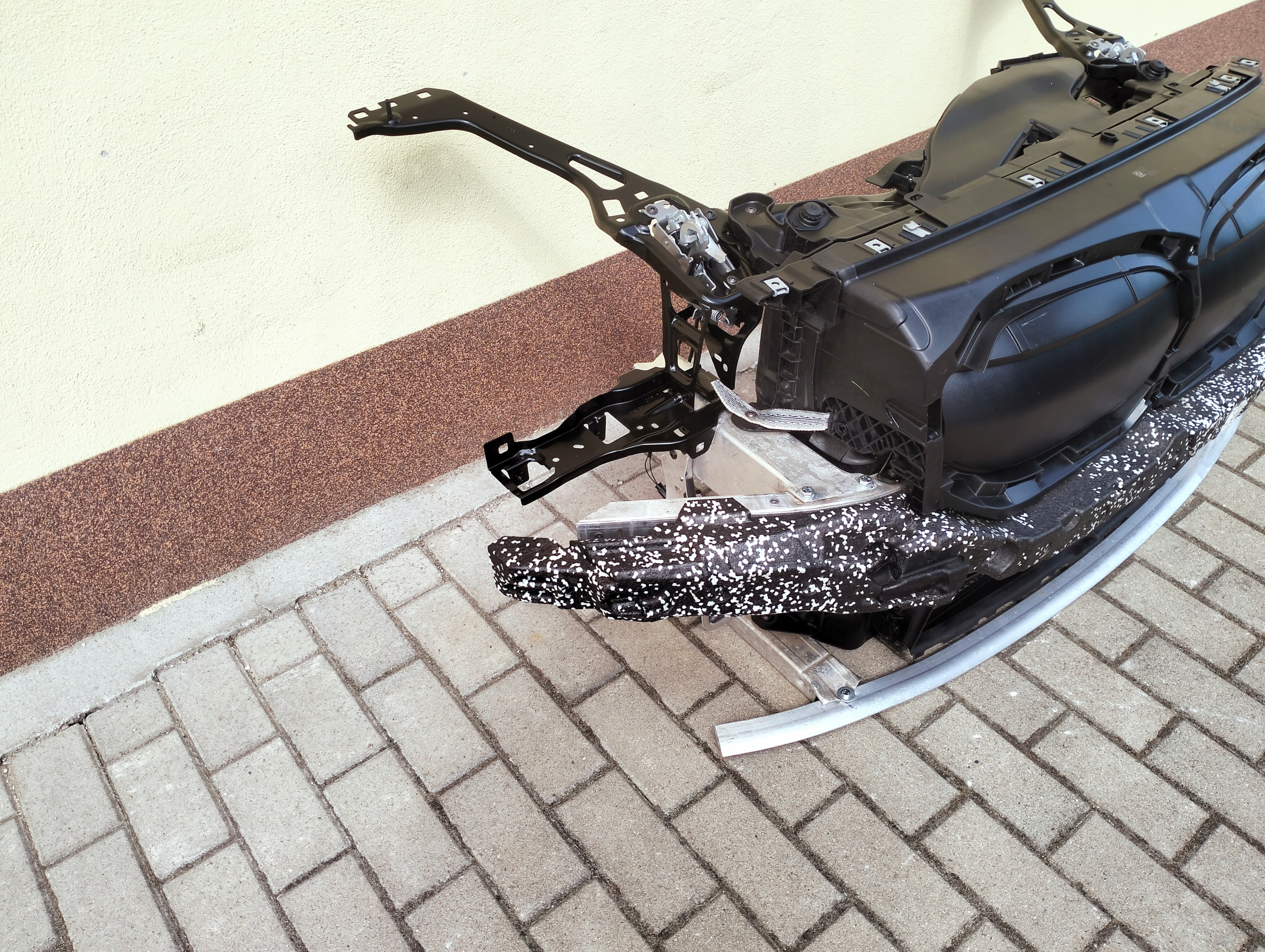 PAS PRZEDNI WZMOCNIENIE BMW 1 F40 M PAKIET Producent części BMW OE