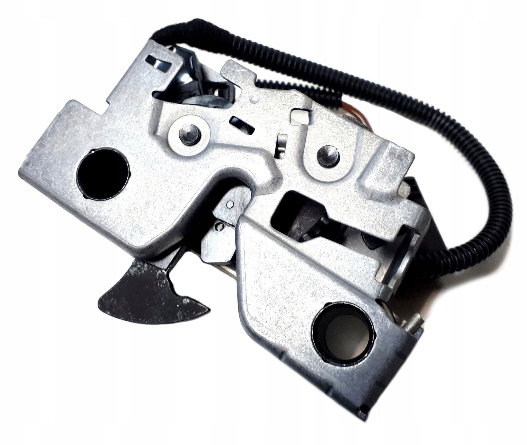 ZAMEK MASKI PRZÓD ORG GOLF 7 PASSAT B8 5G1823509D Numer katalogowy części 5G1823509D