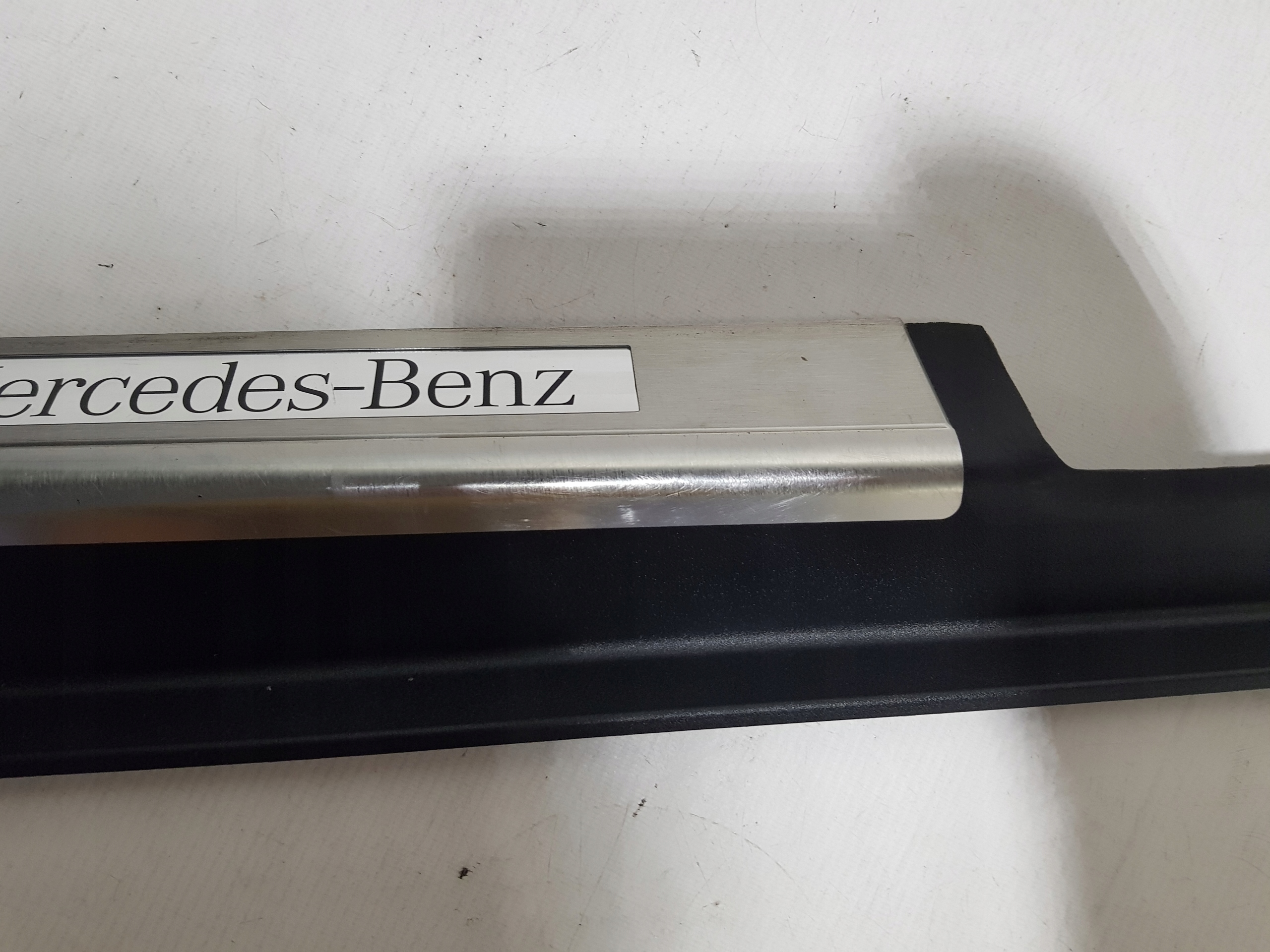 moulding threshold left front MERCEDES W251 LIFT