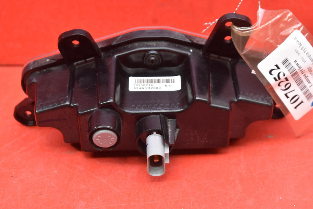 light reversing rear part rear 924A3-R2000 KIA SPORTAGE 5 V 21-25