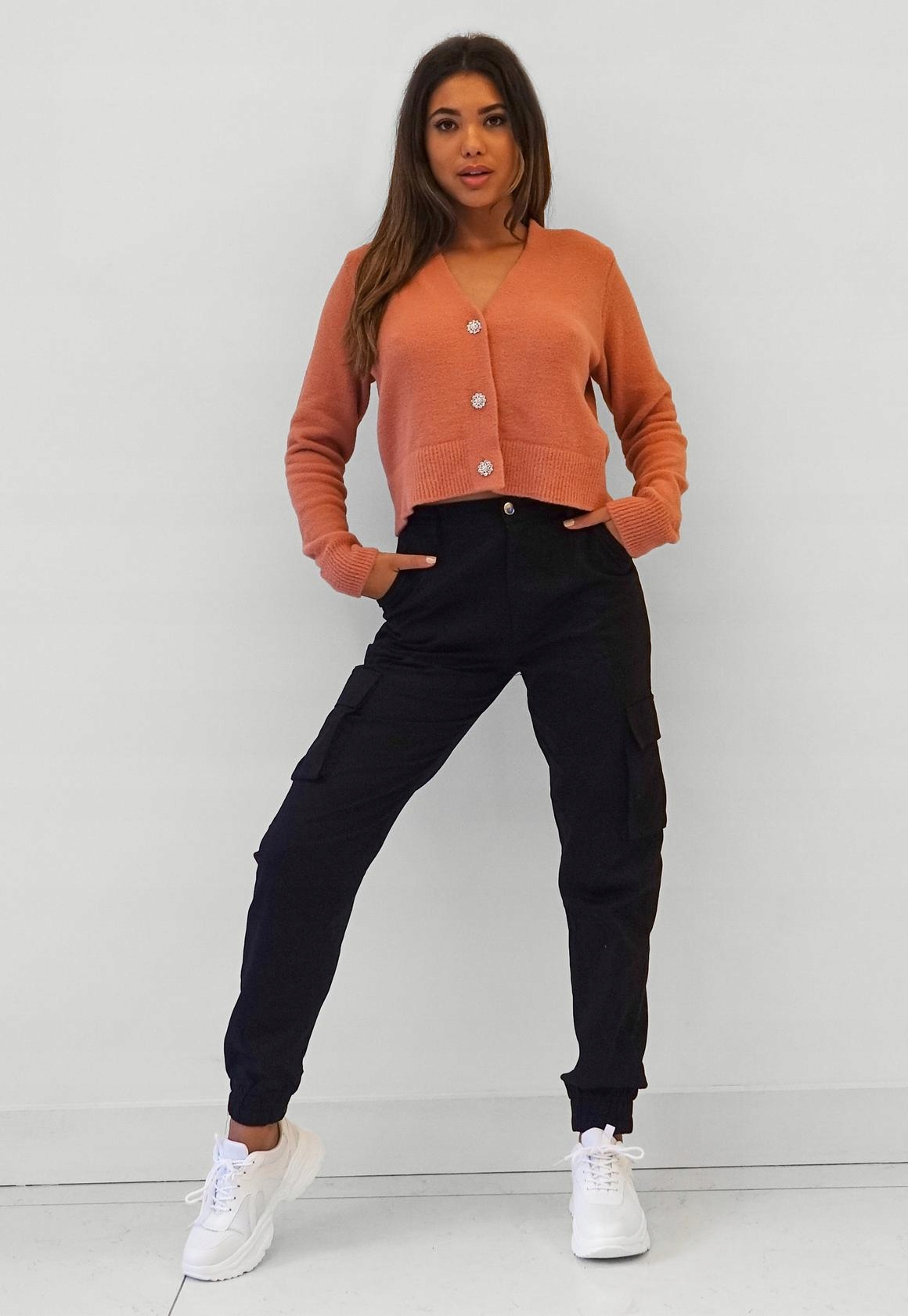 MISSGUIDED KLASYCZNY SWETER V NECK (38/40) Marka Missguided