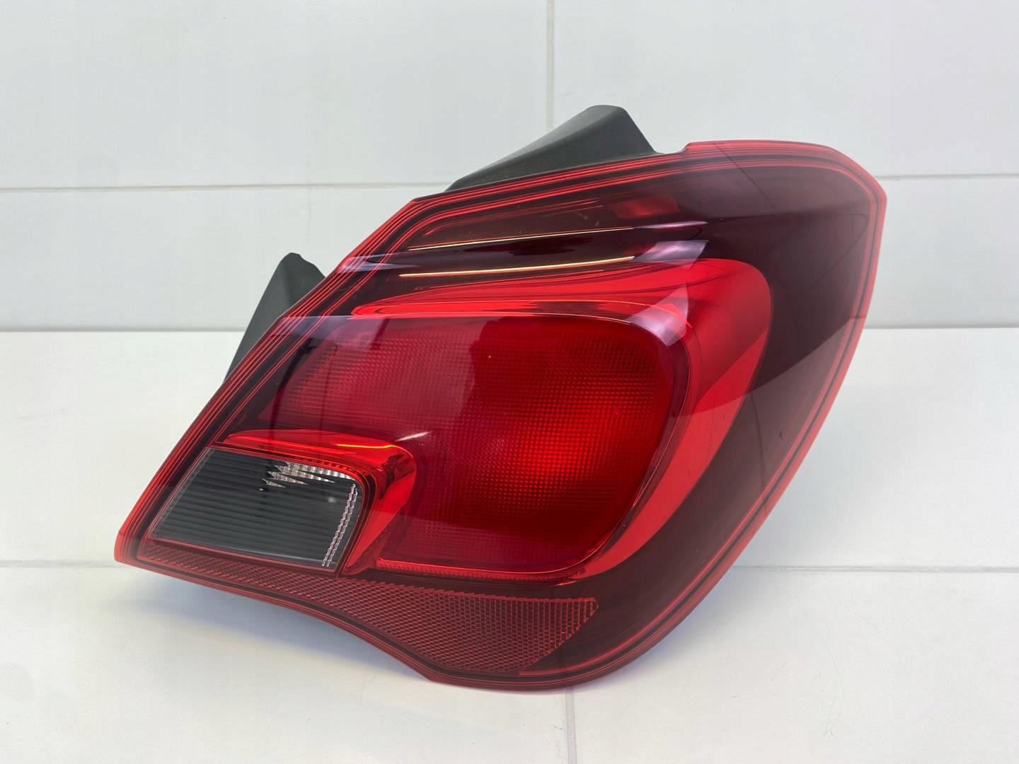 light rear right side Opel Corsa E 2016 460034366