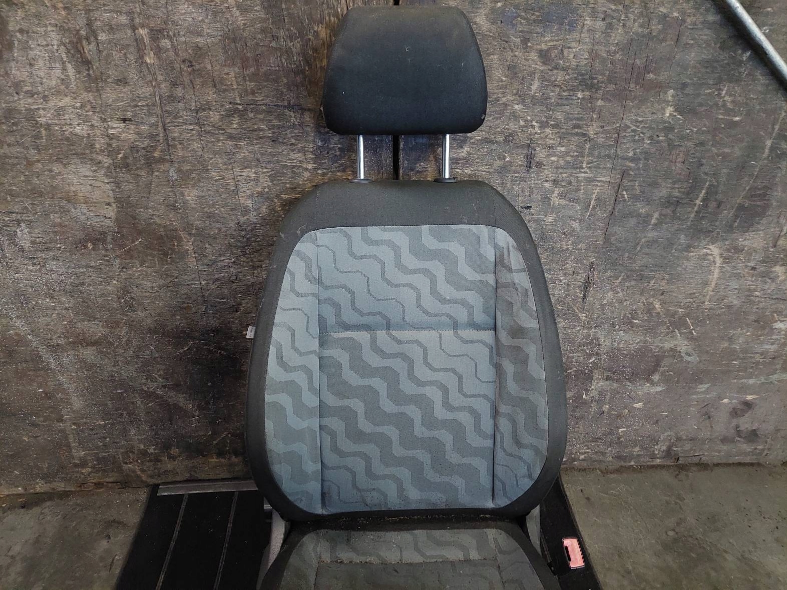 seat right front SKODA ROOMSTER and