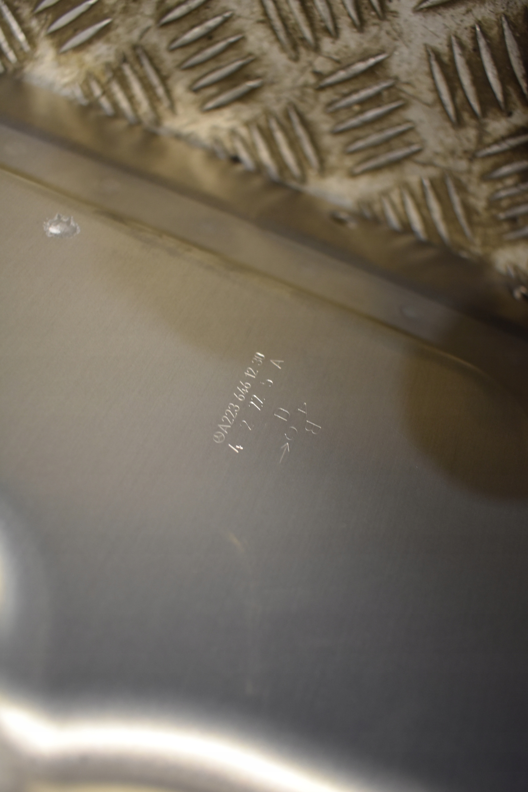 IDEALNA Blende Abdeckung KANAPY heck MERCEDES W223 1