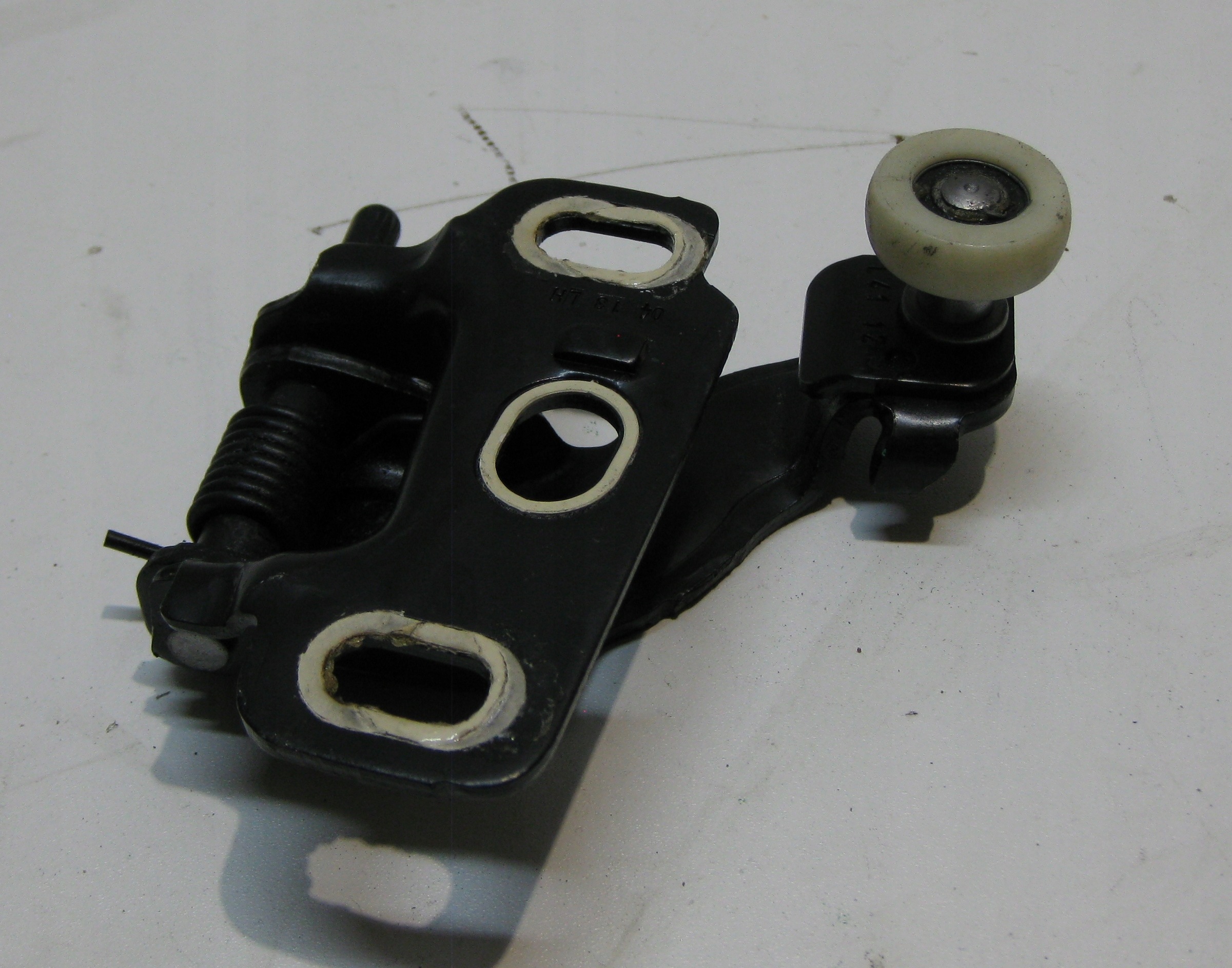 FORD B-MAX 13R 1.0EB roll hinge subframe door left rear part AV11R25029AD