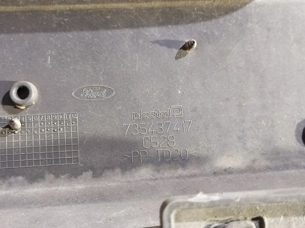 Ford Ka MK2 mřížka nárazníku předního 735437417