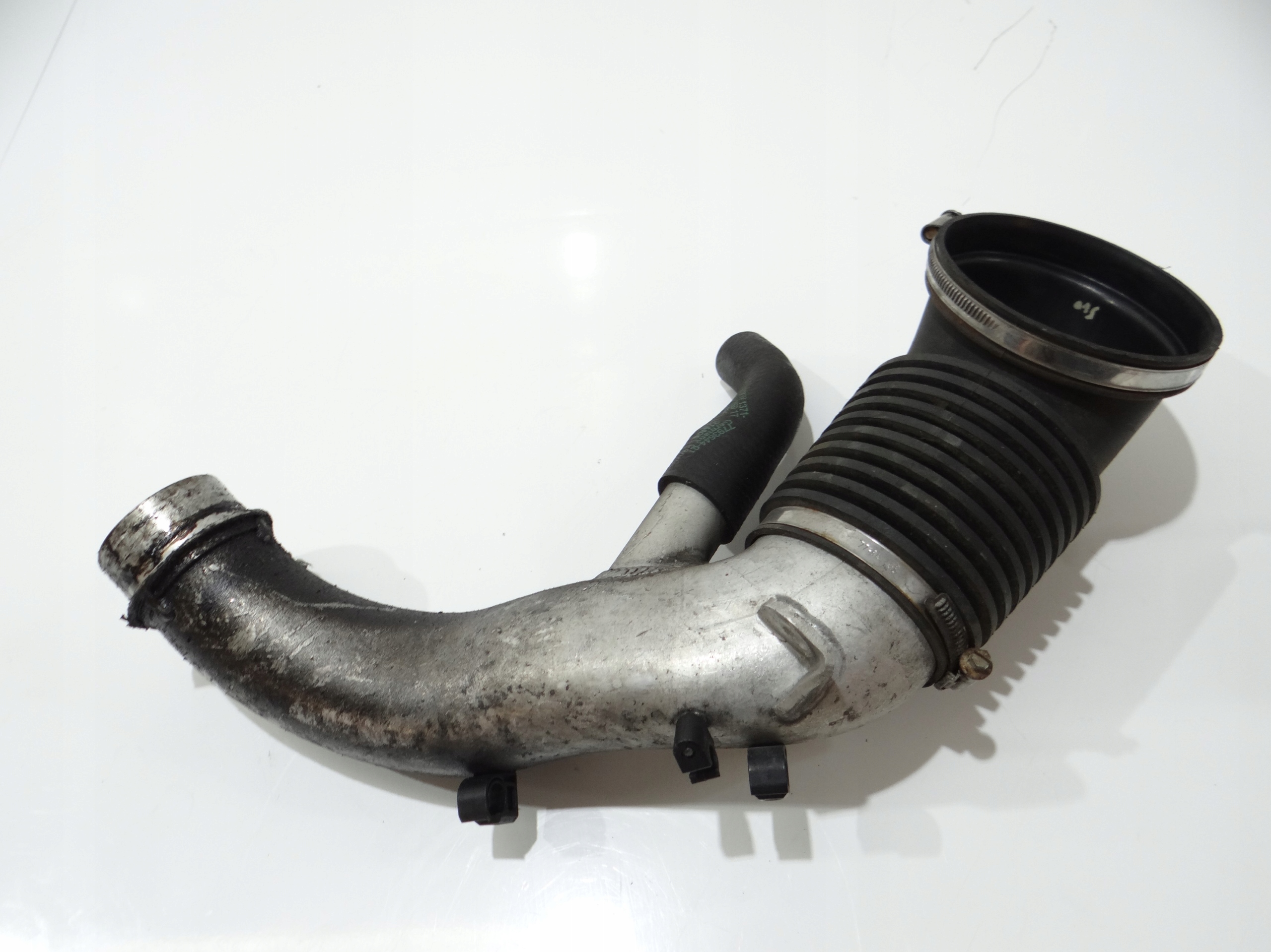 vedení hadice intercoolera BMW E60 E61 306D4 7792414