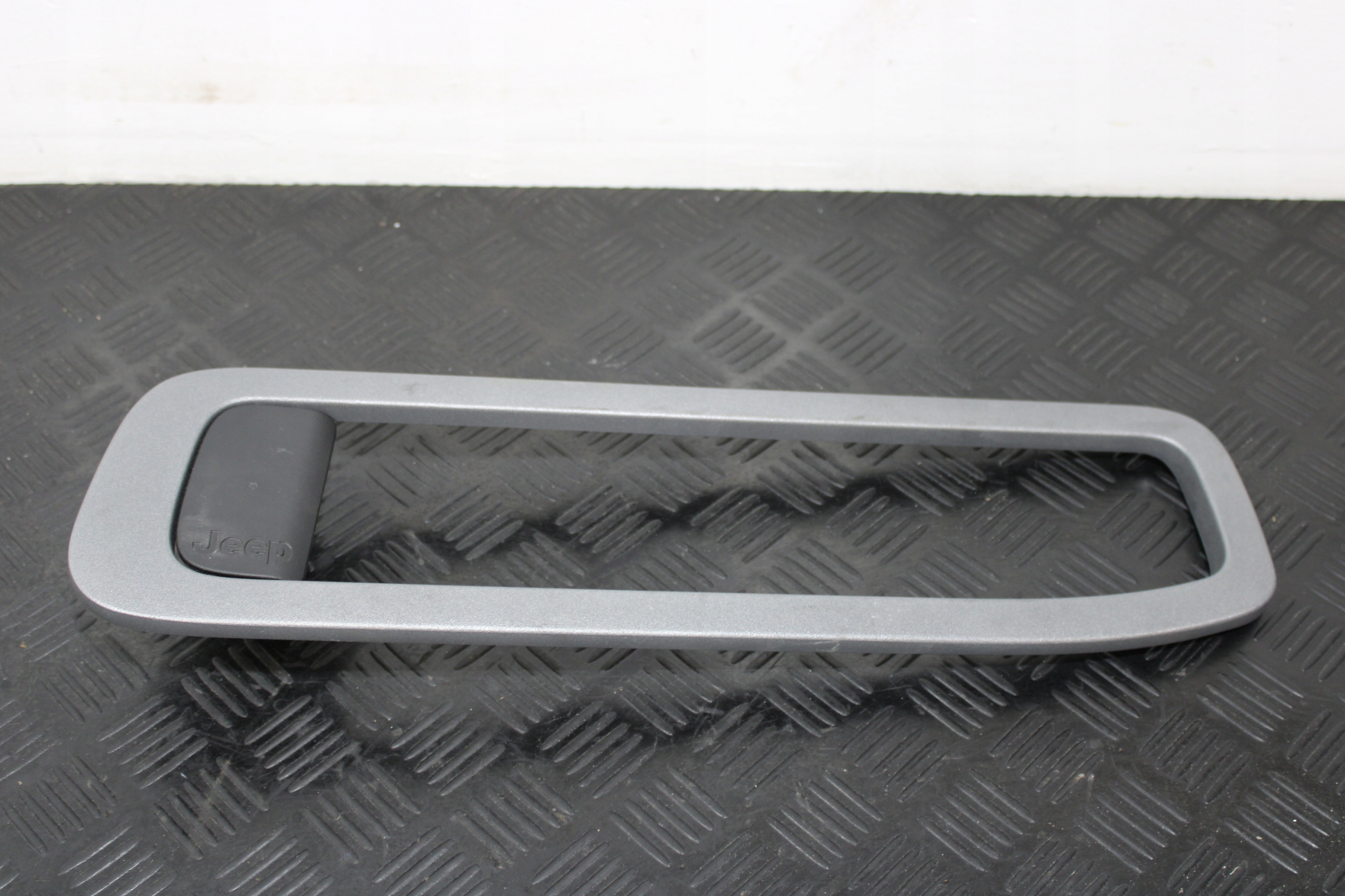 frame DEKOR holder BOCZKA BAGAZ 1ZW61TRMAC JEEP CHEROKEE KL