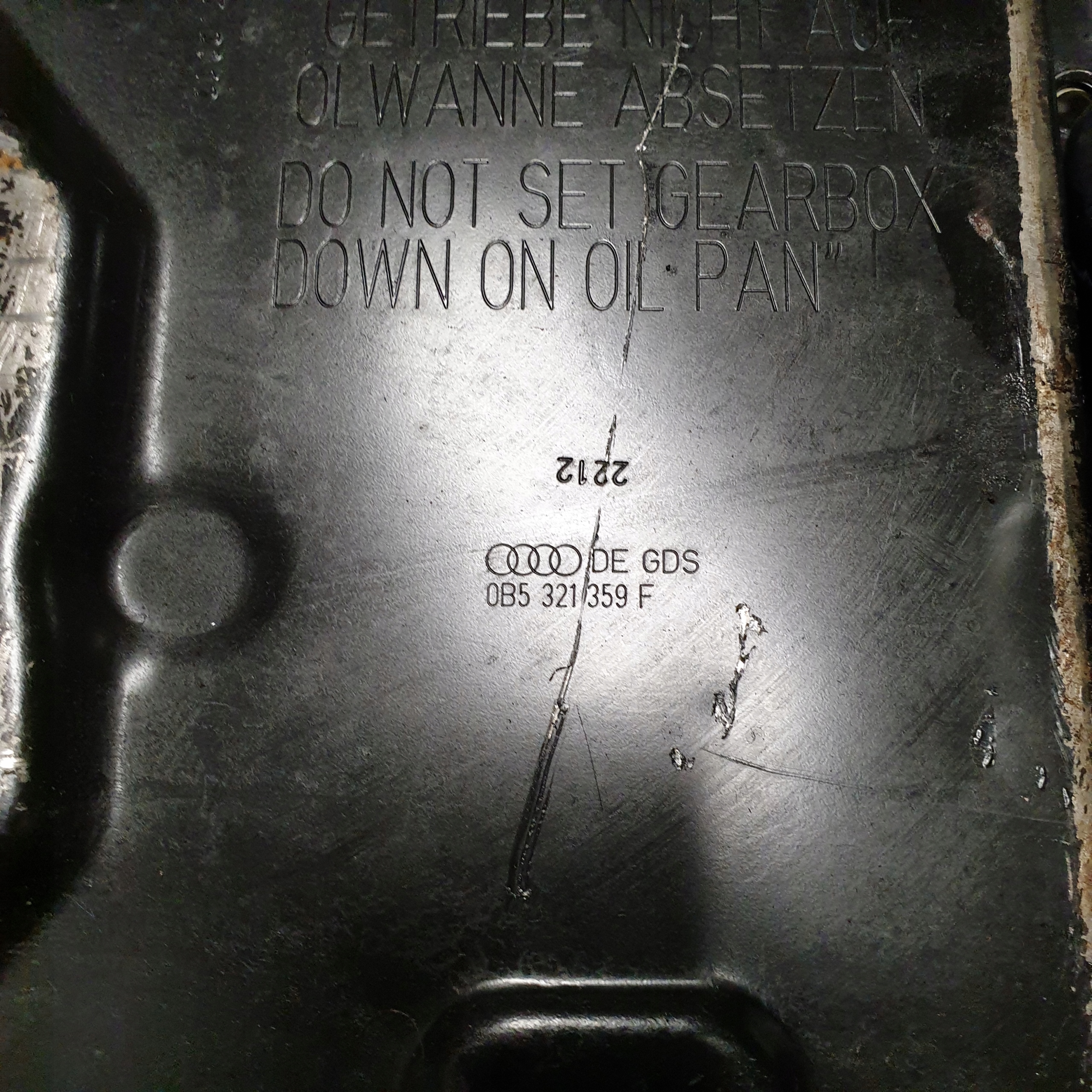 0B5321359F - МАСЛЯНЫЙ ПОДДОН КОРОБКИ ПЕРЕДАЧ АВТОМАТИЧЕСКИЙ AUDI S-TRONIC