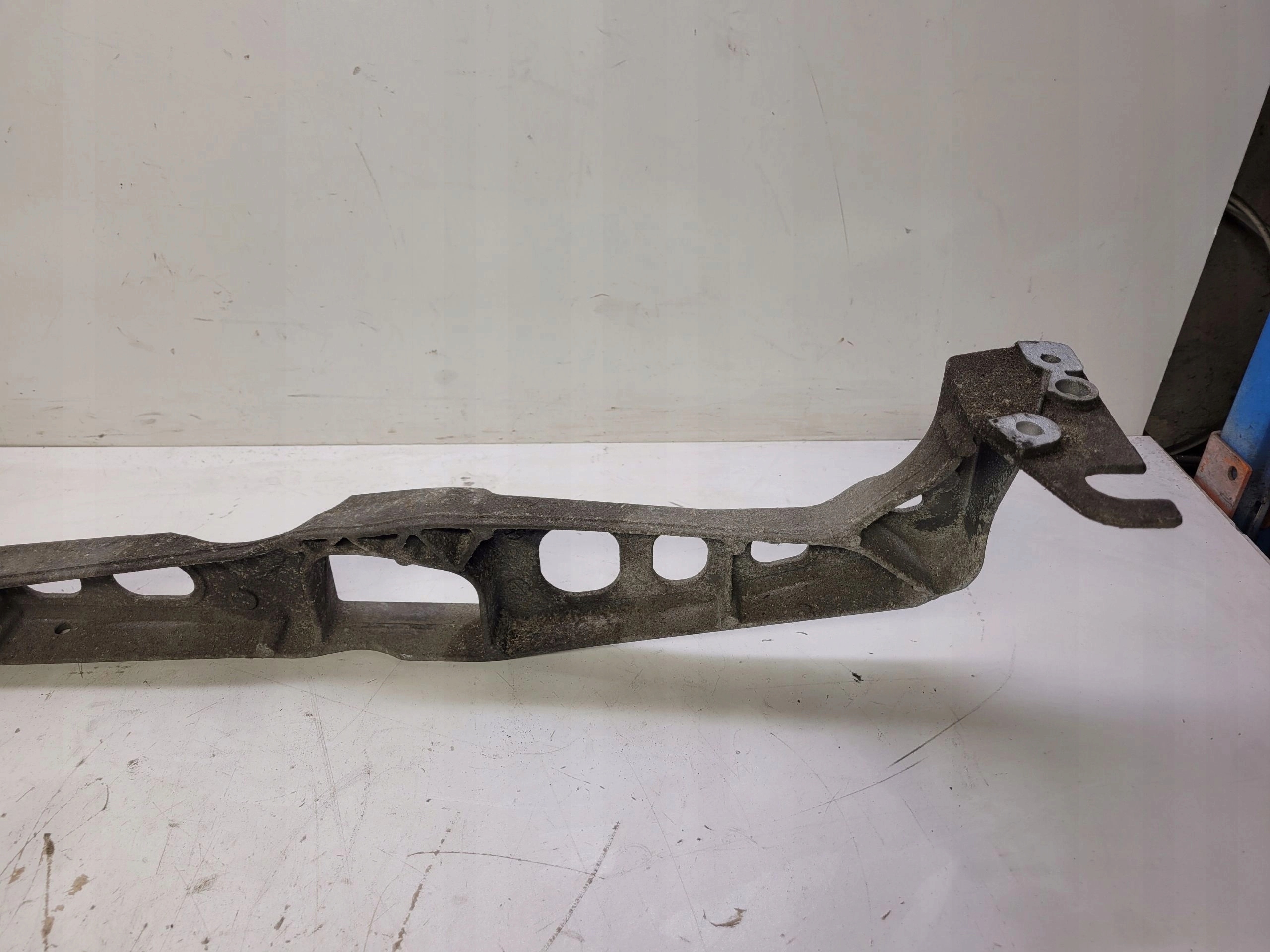 sider holder engine mount AUDI A4 B8 A5 8T LIFT A6 C7 8K0199521C