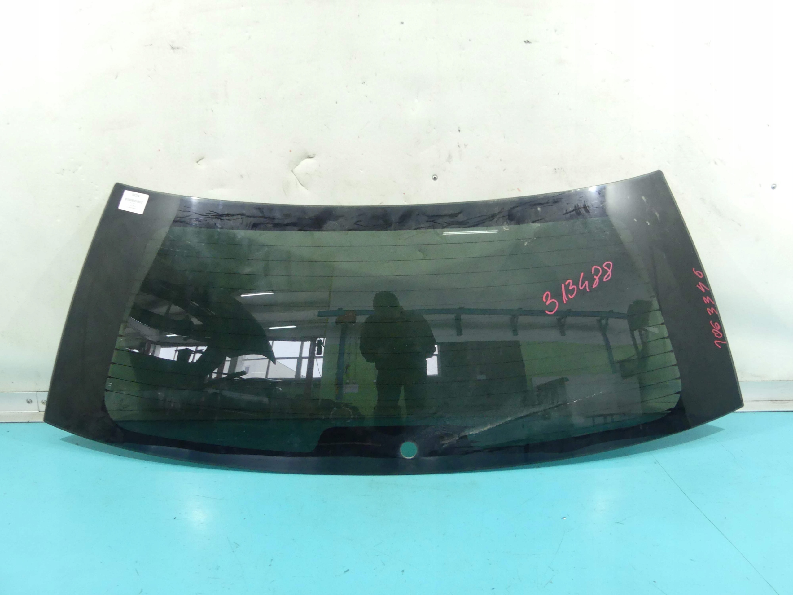 СКЛО ЗАДНЄ ЗАДНЄ CHRYSLER PACIFICA 02-06