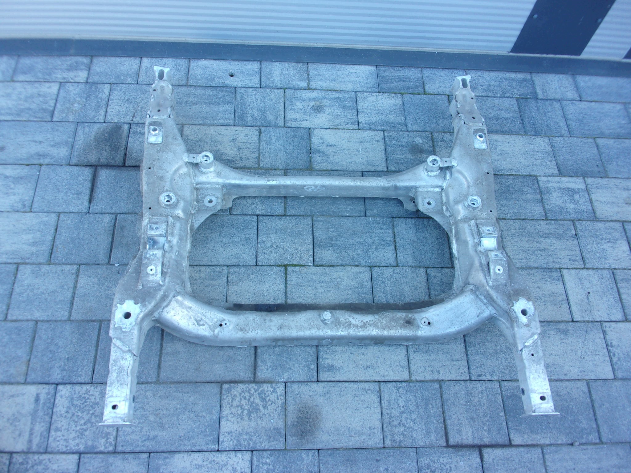 MERCEDES R231 SL231 SL350 sider subframe axle beam front front A2316200187