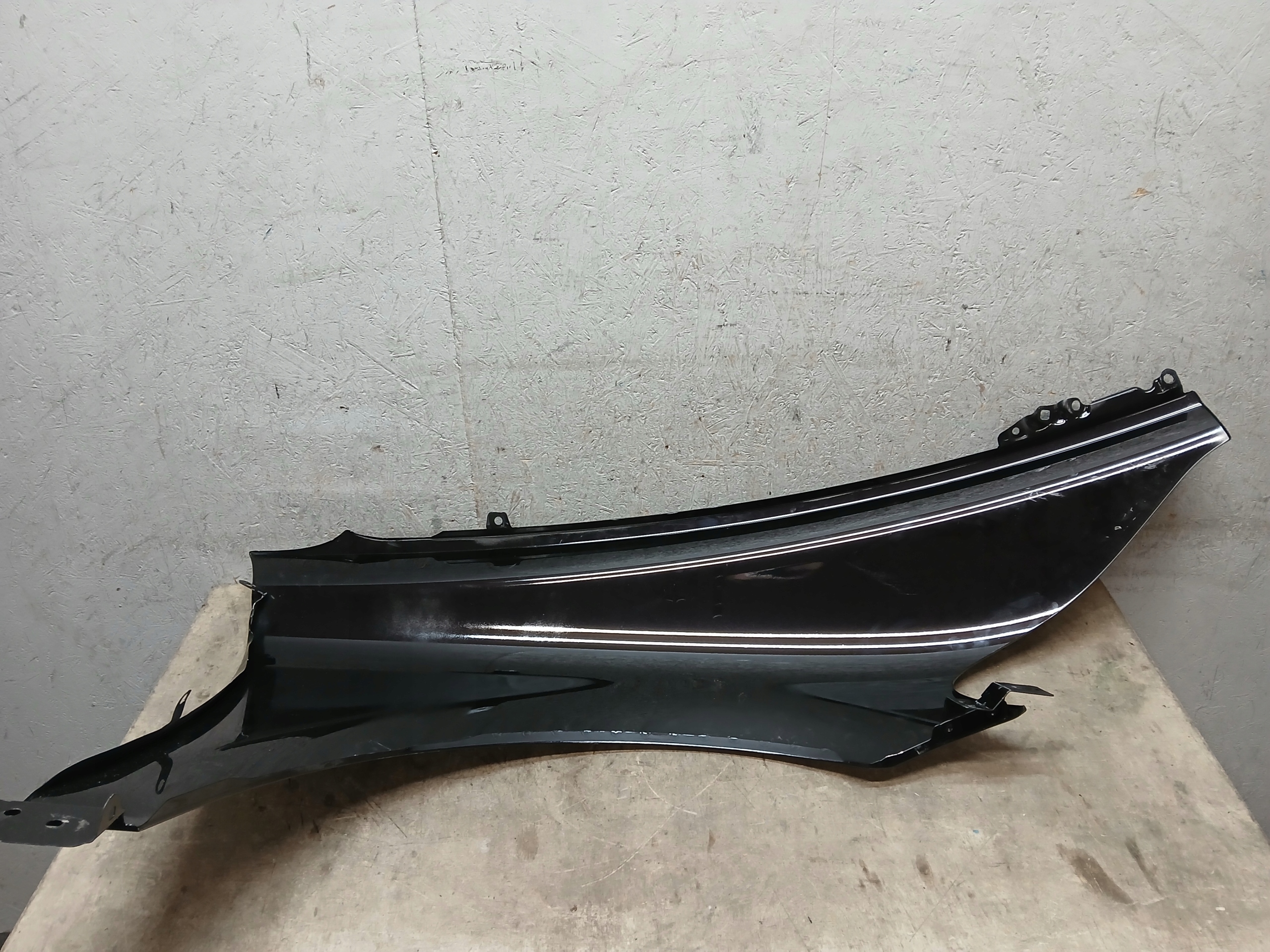 fender front left VOLVO C70 05-09