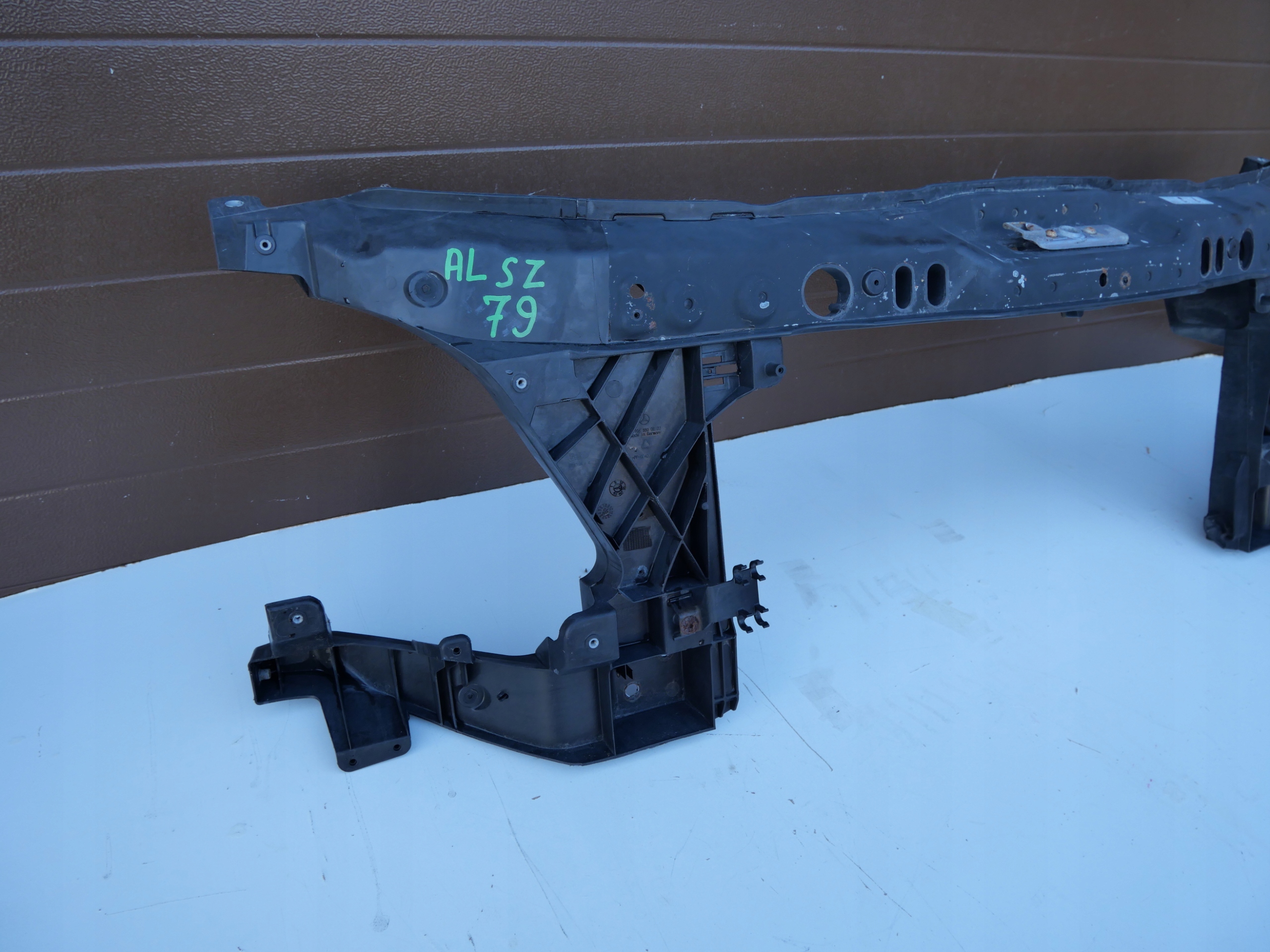 Mercedes Sprinter W906 pillar iron support panel for radiators A9068800003