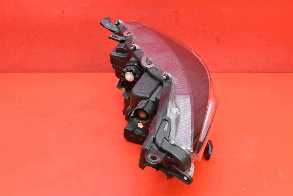 REFLEKTOR right light front FULL LED EU 52-333 TOYOTA YARIS 4 IV GR 20-24