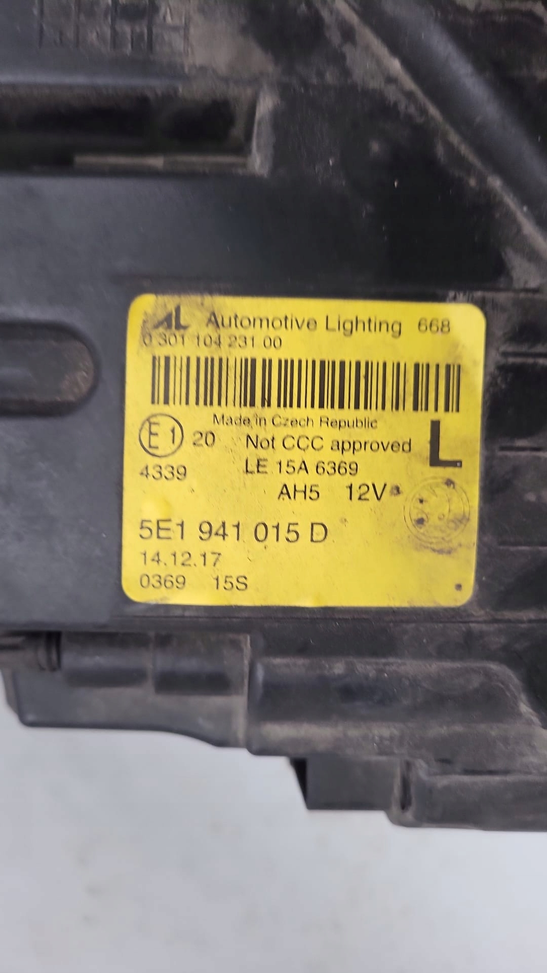 SKODA OCTAVIA III LIFT 17- light left front front FULL LED 5E1941015D