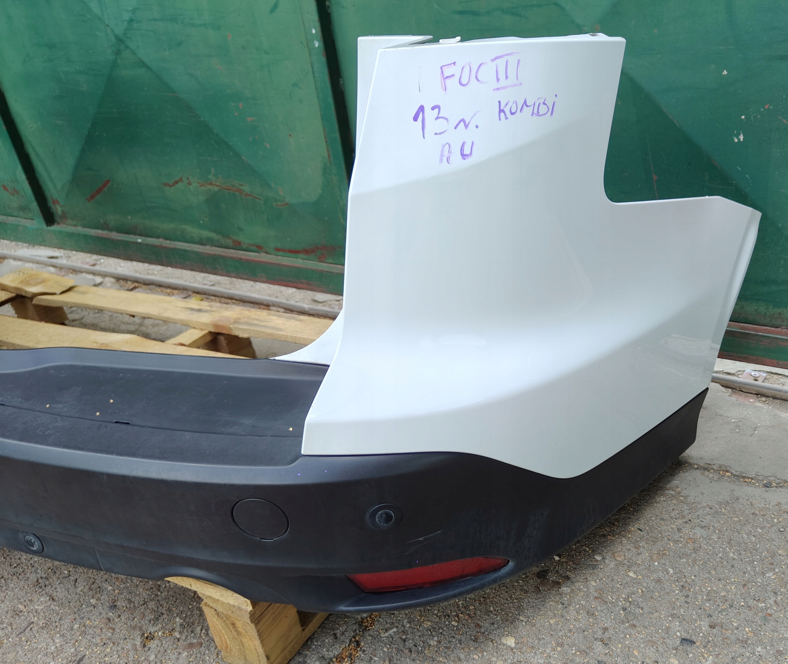 FORD FOCUS MK3 13R Stoßstange heck Z PDC