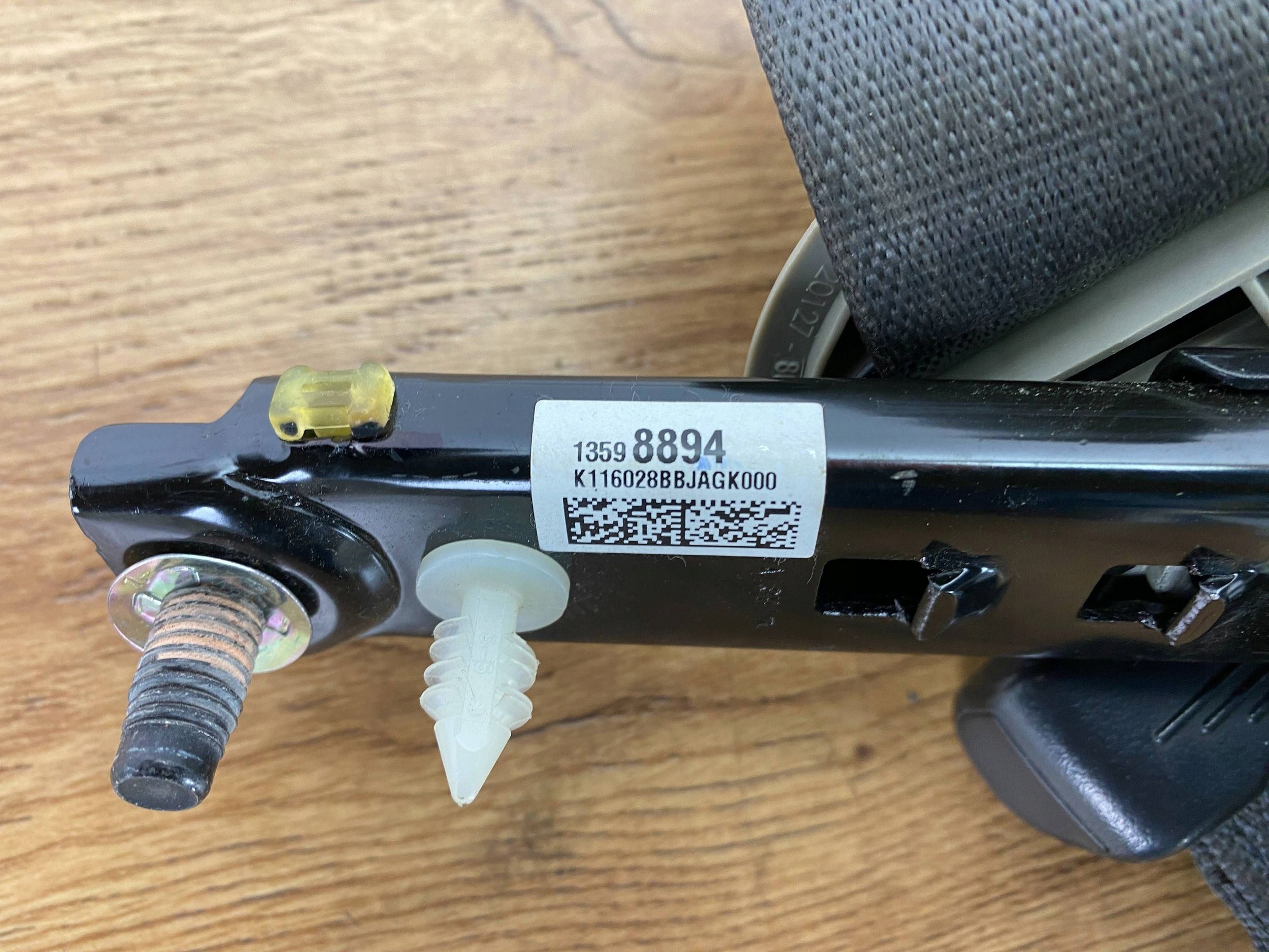 front tension belt safety left driver´s Cadillac CTS III 2014+