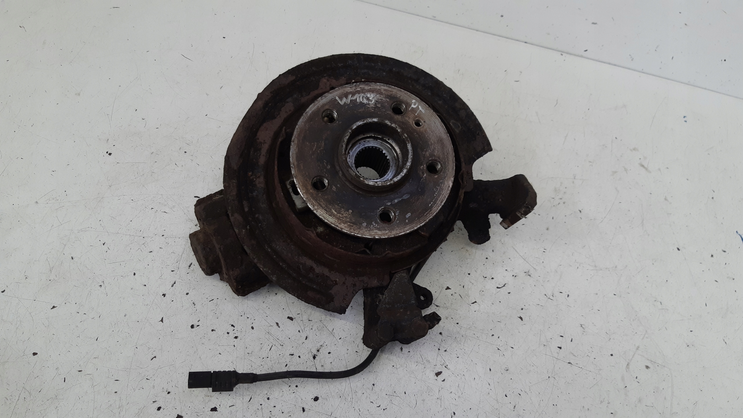 swing right rear part Mercedes ML W163