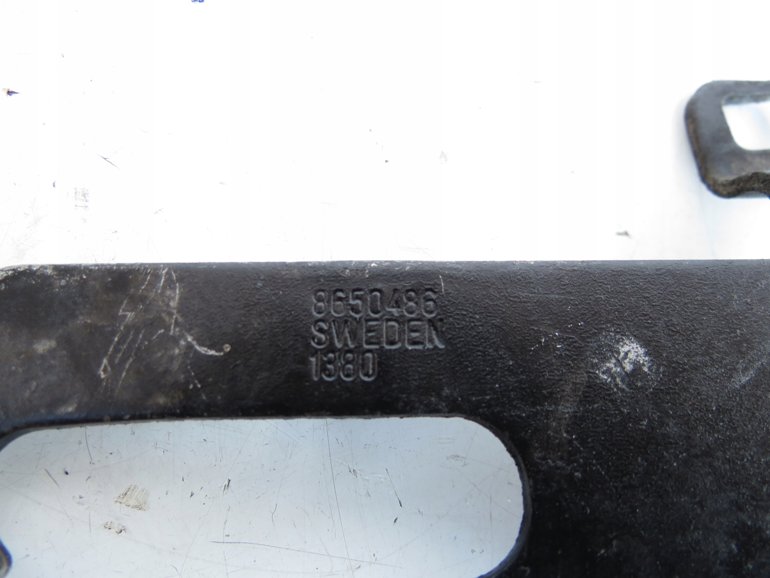 lock RYGIEL bonnets 8650486 VOLVO XC90 and 02-14
