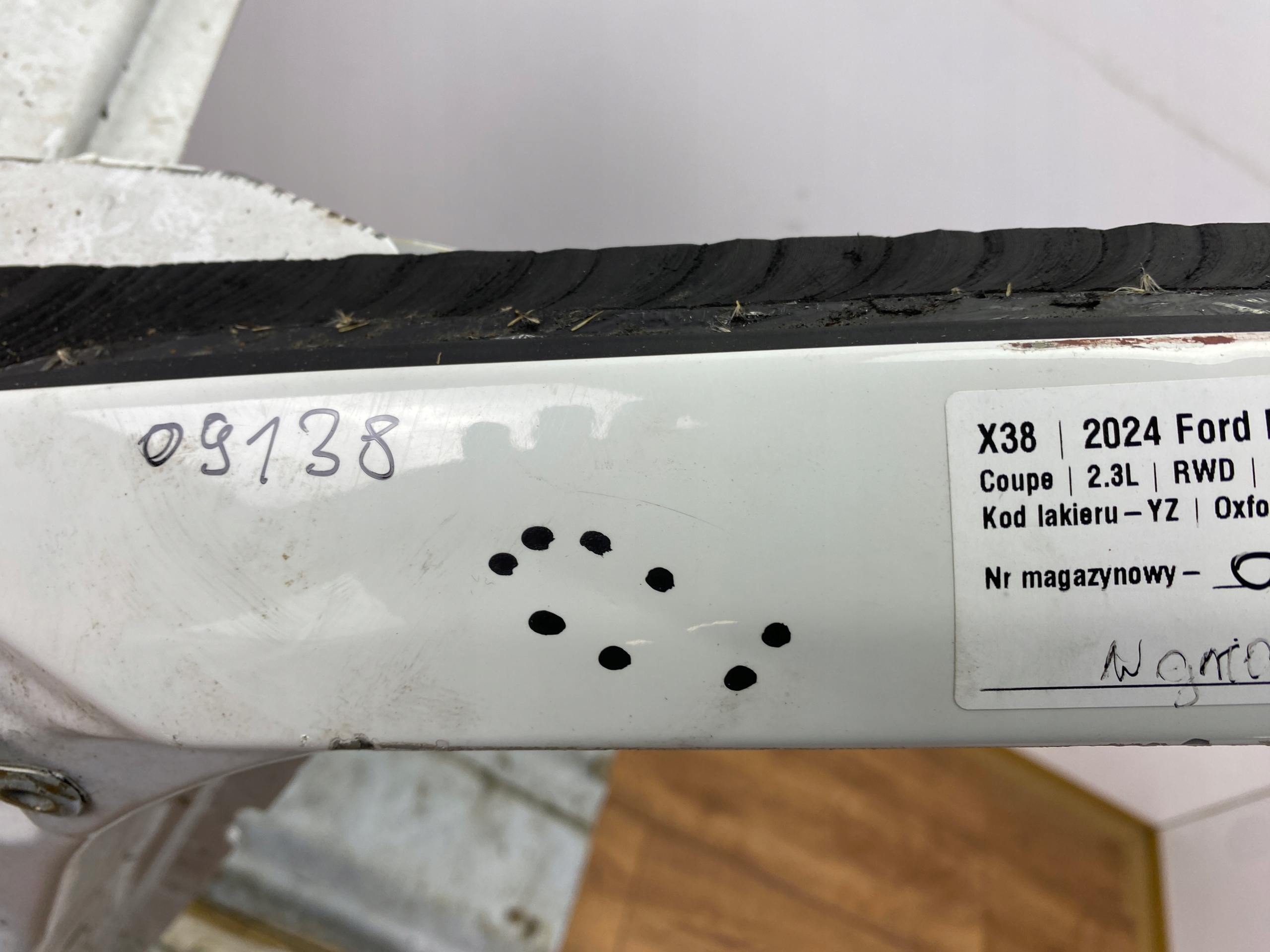 pillar quarter left front Ford Mustang 2015+ USA