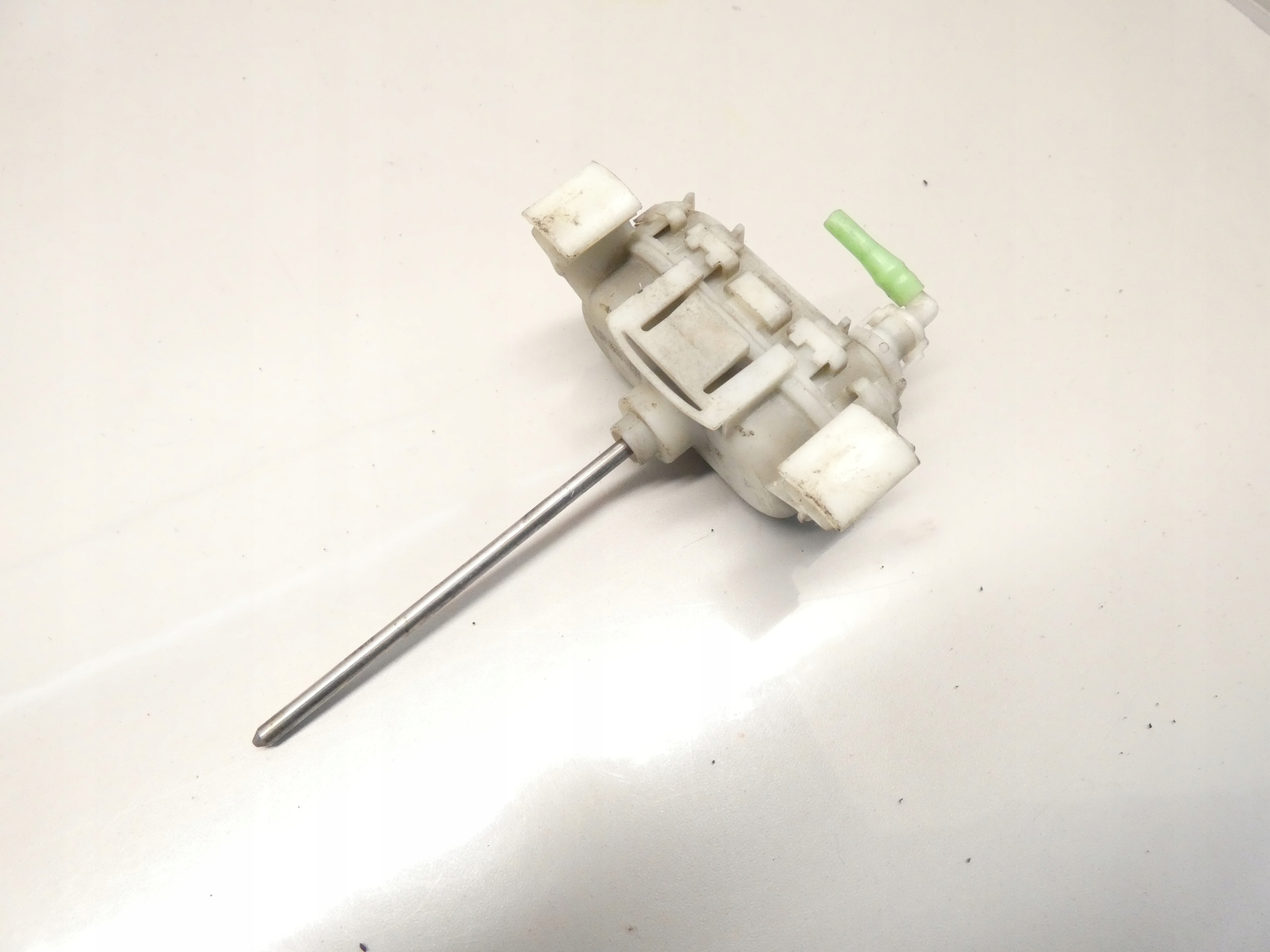 amortizer pumpa brave vratašca goriva AUDI A6 C4 94-97 4A0862153C